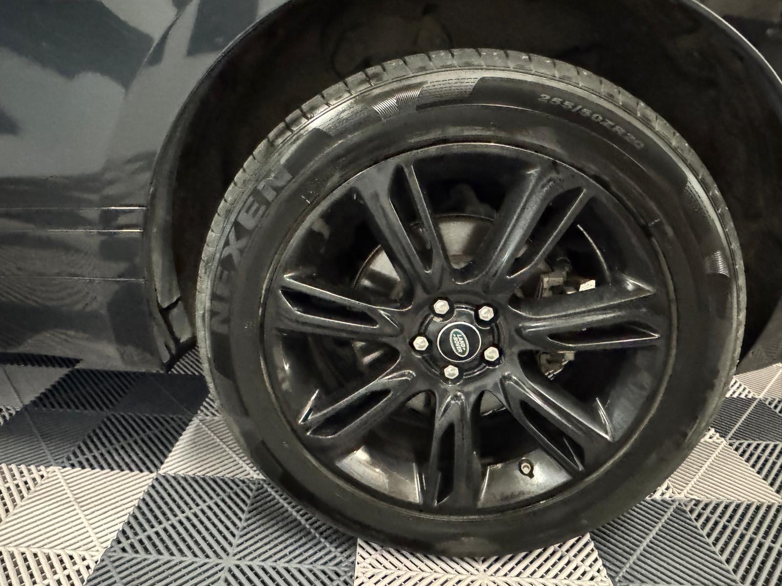 LAND ROVER Range Rover Velar R-Dynamic P 250 SE Automatic-image-28