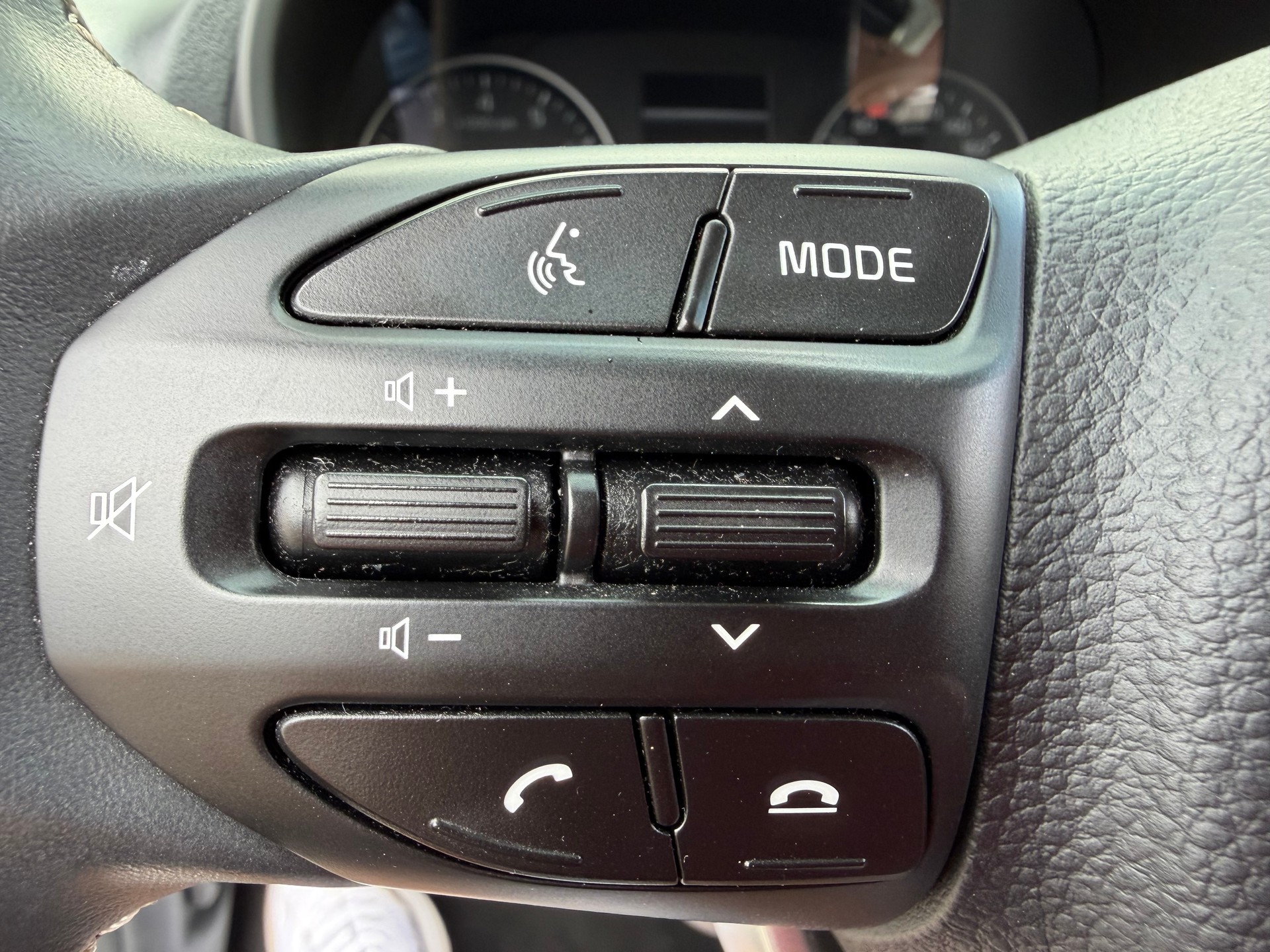 KIA Picante 1.0 CVVT "FIRST EDITION AUTOMAT" CH WAGEN. TOP AUSSTATTUNG. SO + WINTERPNEU NEU !! AB MFK. AB SERVICE. DAB RADIO.-image-18
