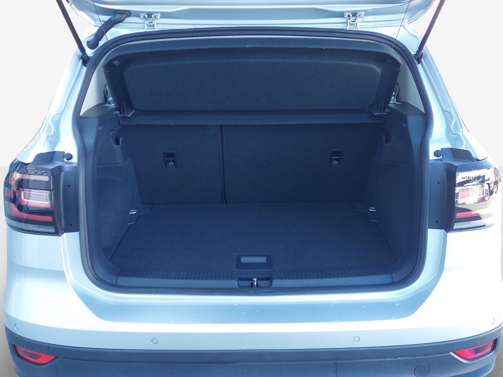 VW T-Cross 1.0 TSI Life-image-12