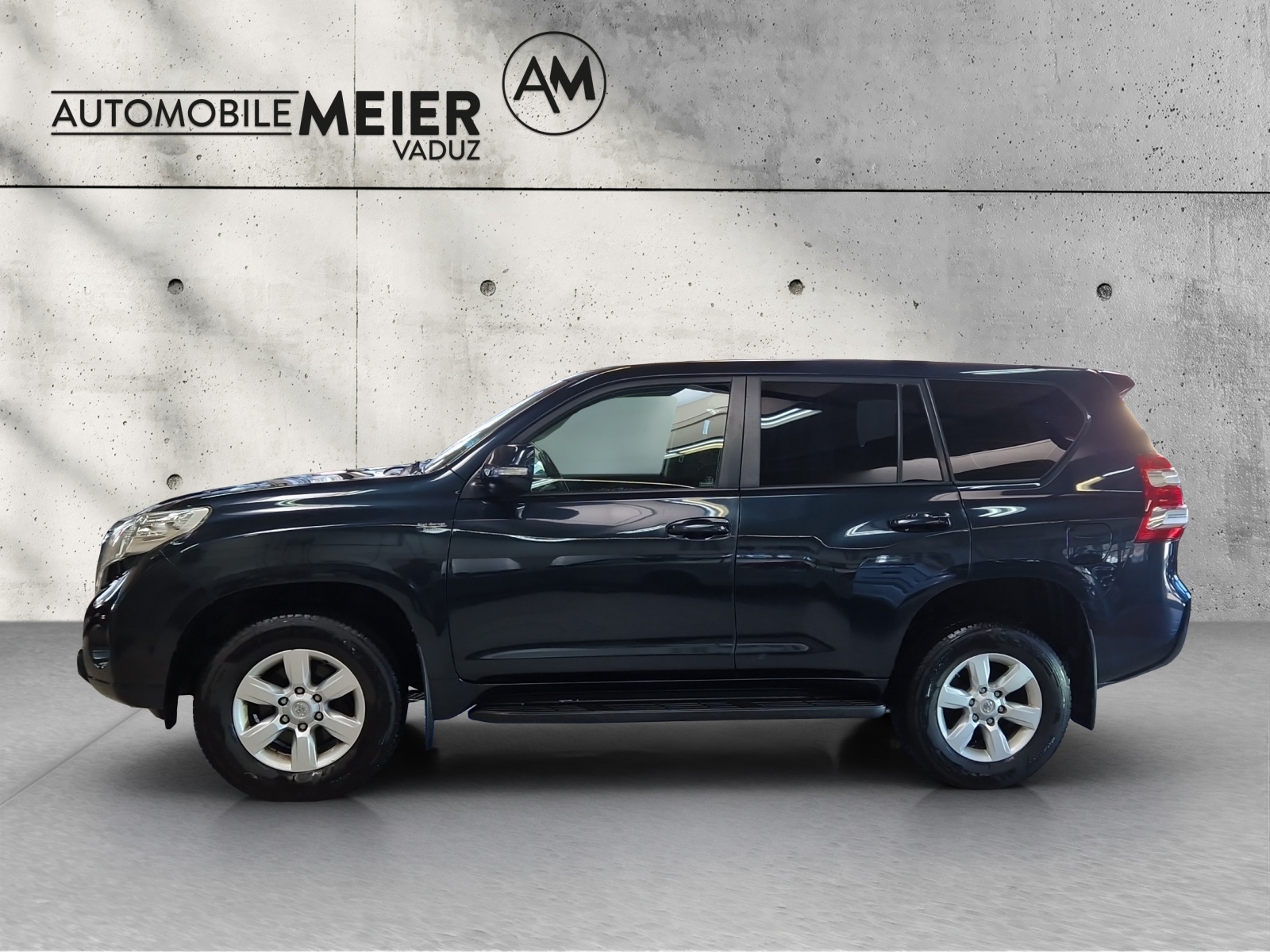 TOYOTA Land Cruiser 2.8 D Linea Luna-showroom-element-3