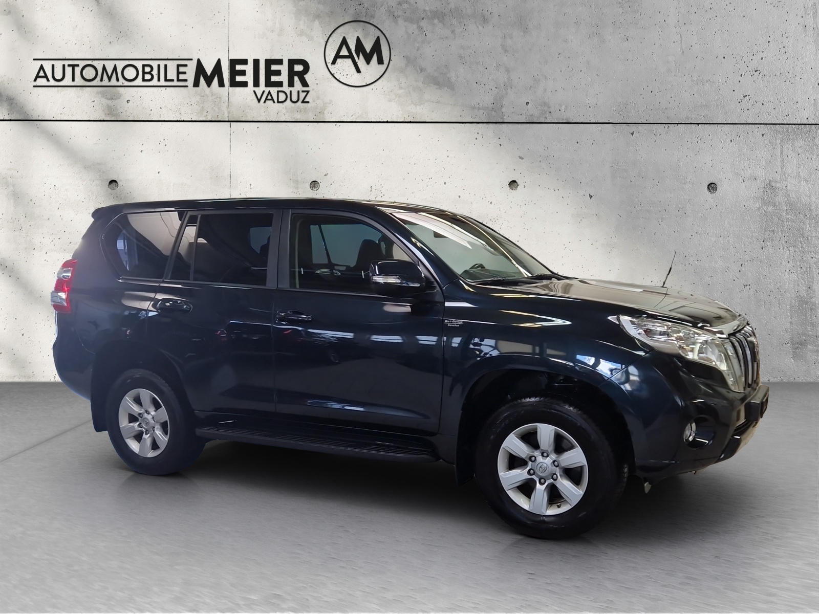 TOYOTA Land Cruiser 2.8 D Linea Luna-image-10