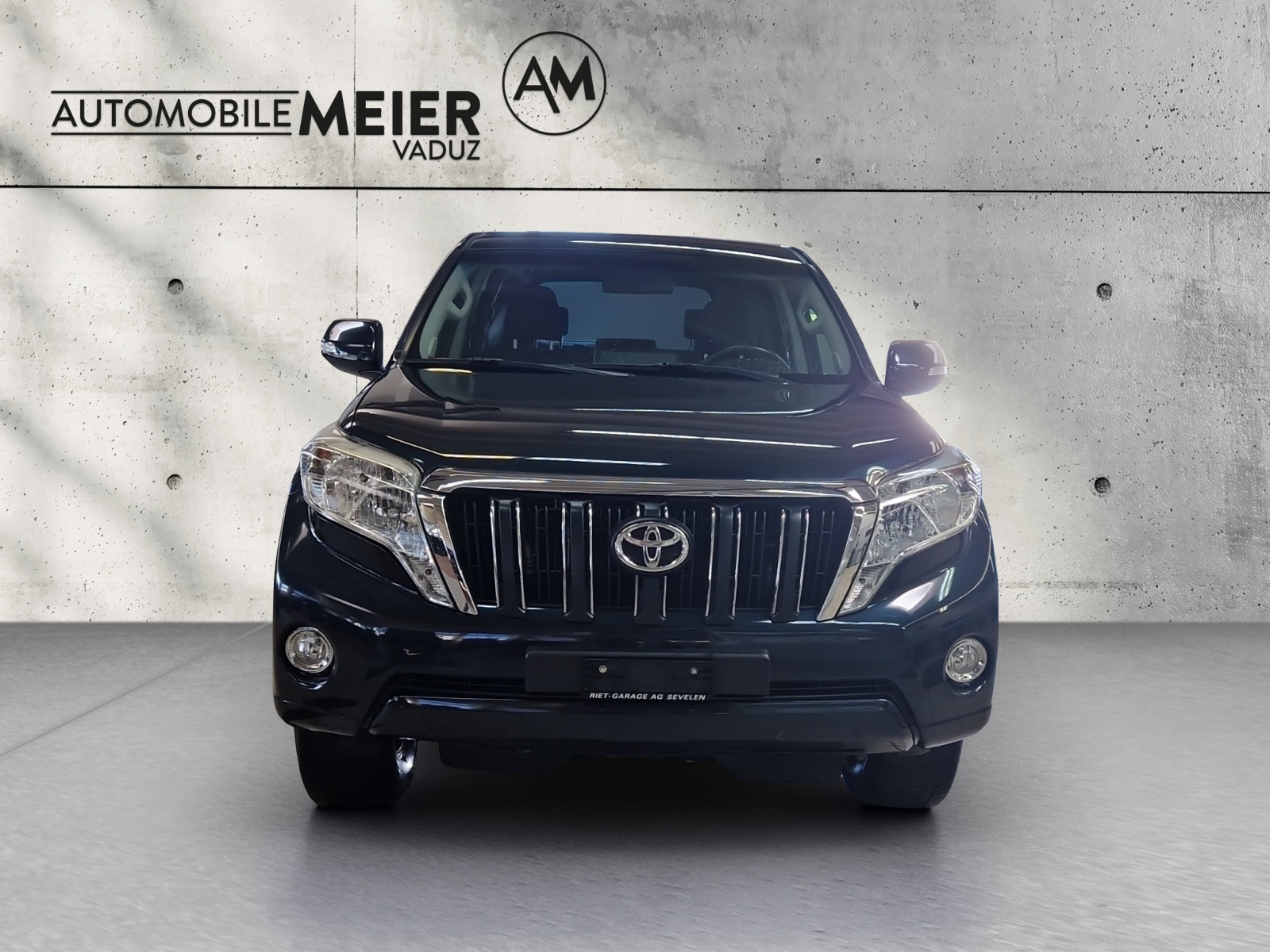 TOYOTA Land Cruiser 2.8 D Linea Luna-showroom-element-1