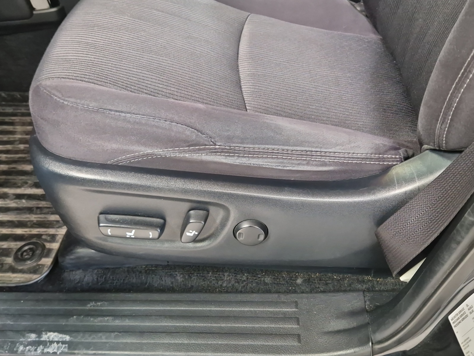 TOYOTA Land Cruiser 2.8 D Linea Luna-image-12