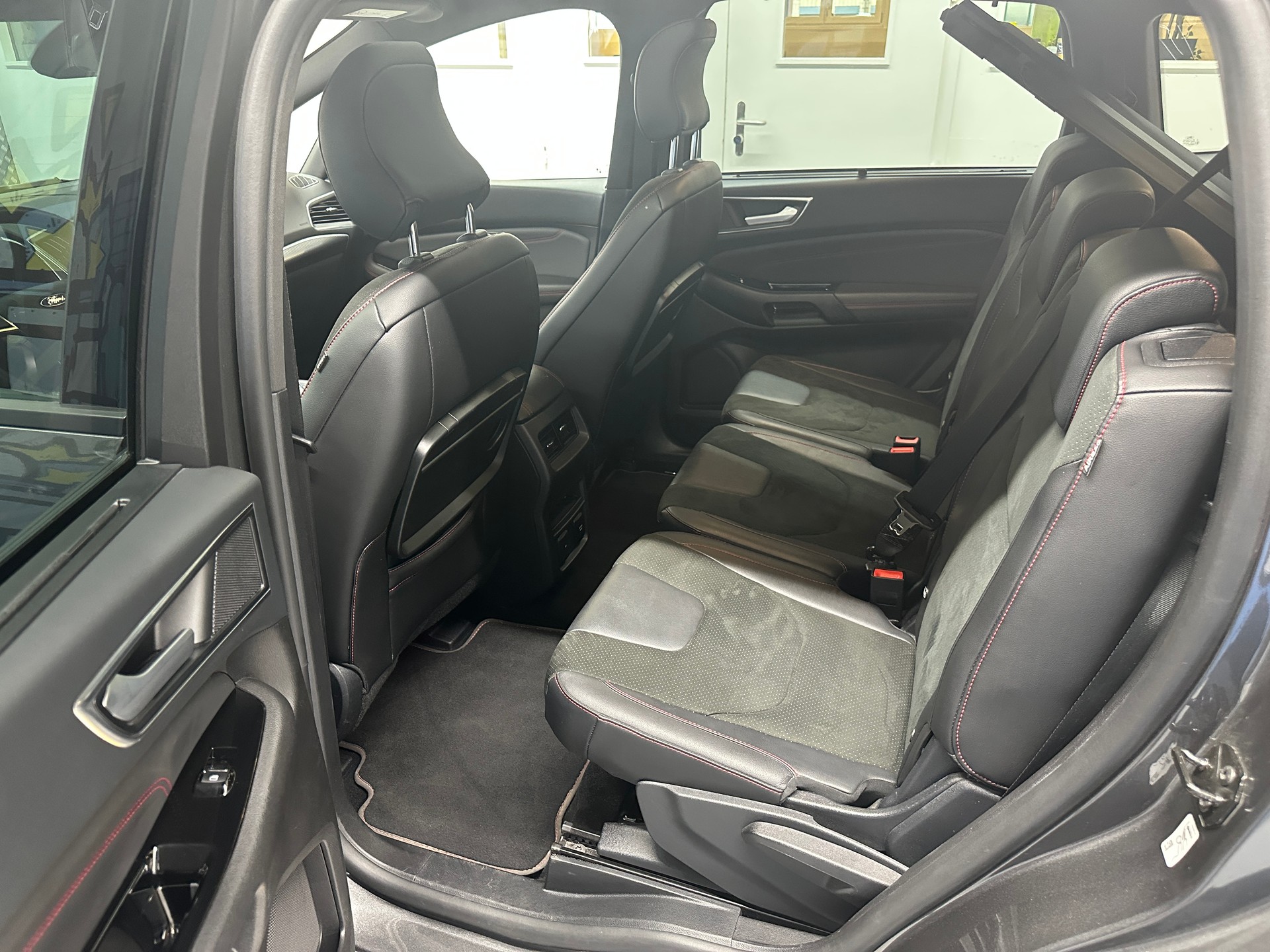 FORD S-Max 2.5 FHEV ST-Line 7Pl-image-8