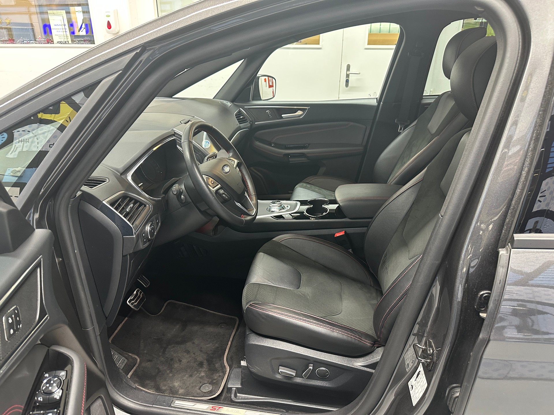 FORD S-Max 2.5 FHEV ST-Line 7Pl-image-7