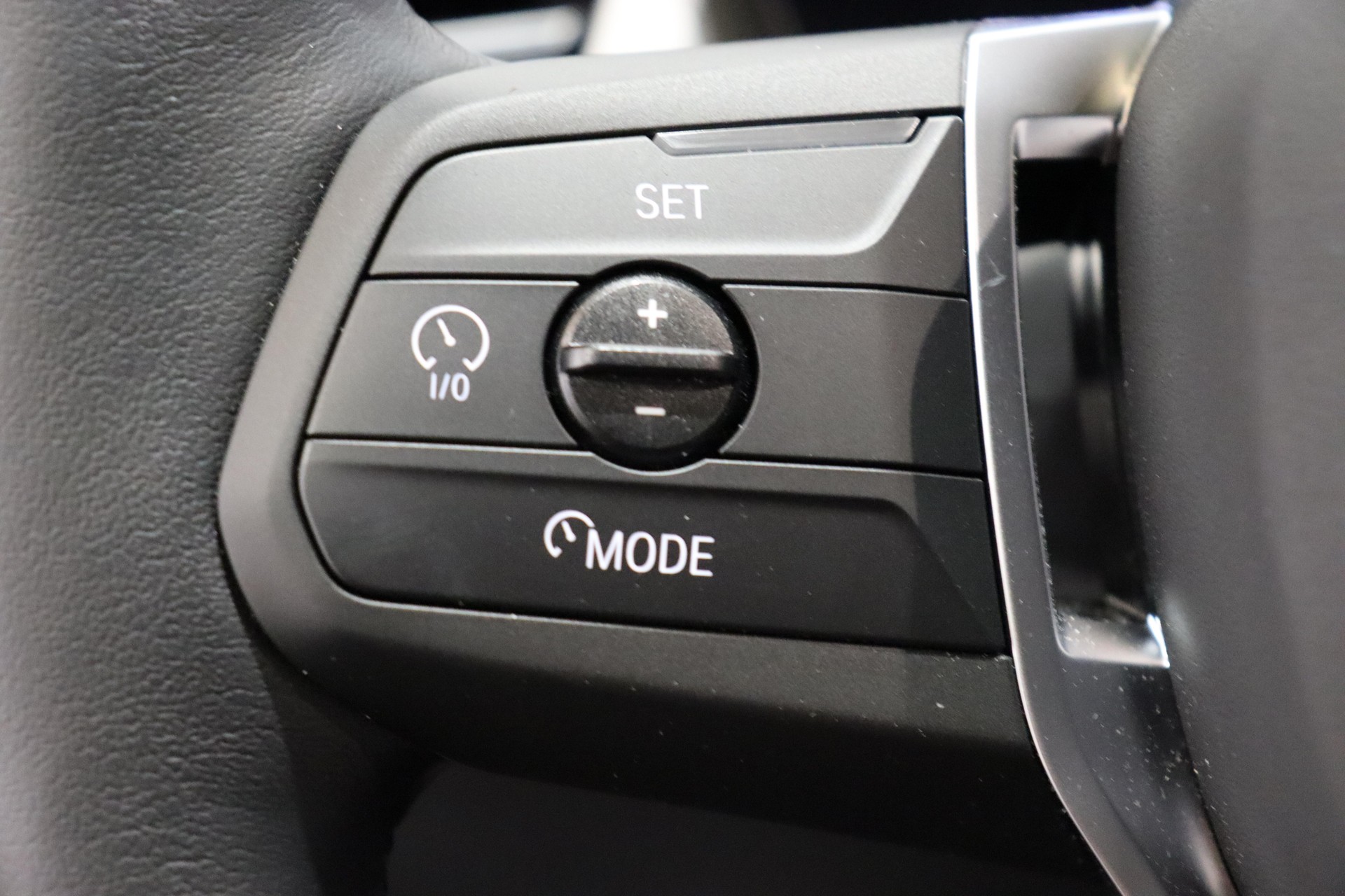 BMW 223i xDrive Active Tourer-image-12
