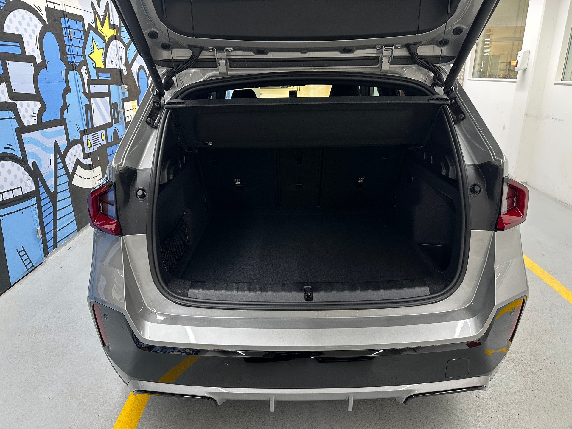 BMW iX1 xDrive 30 M Sport Pro-image-5