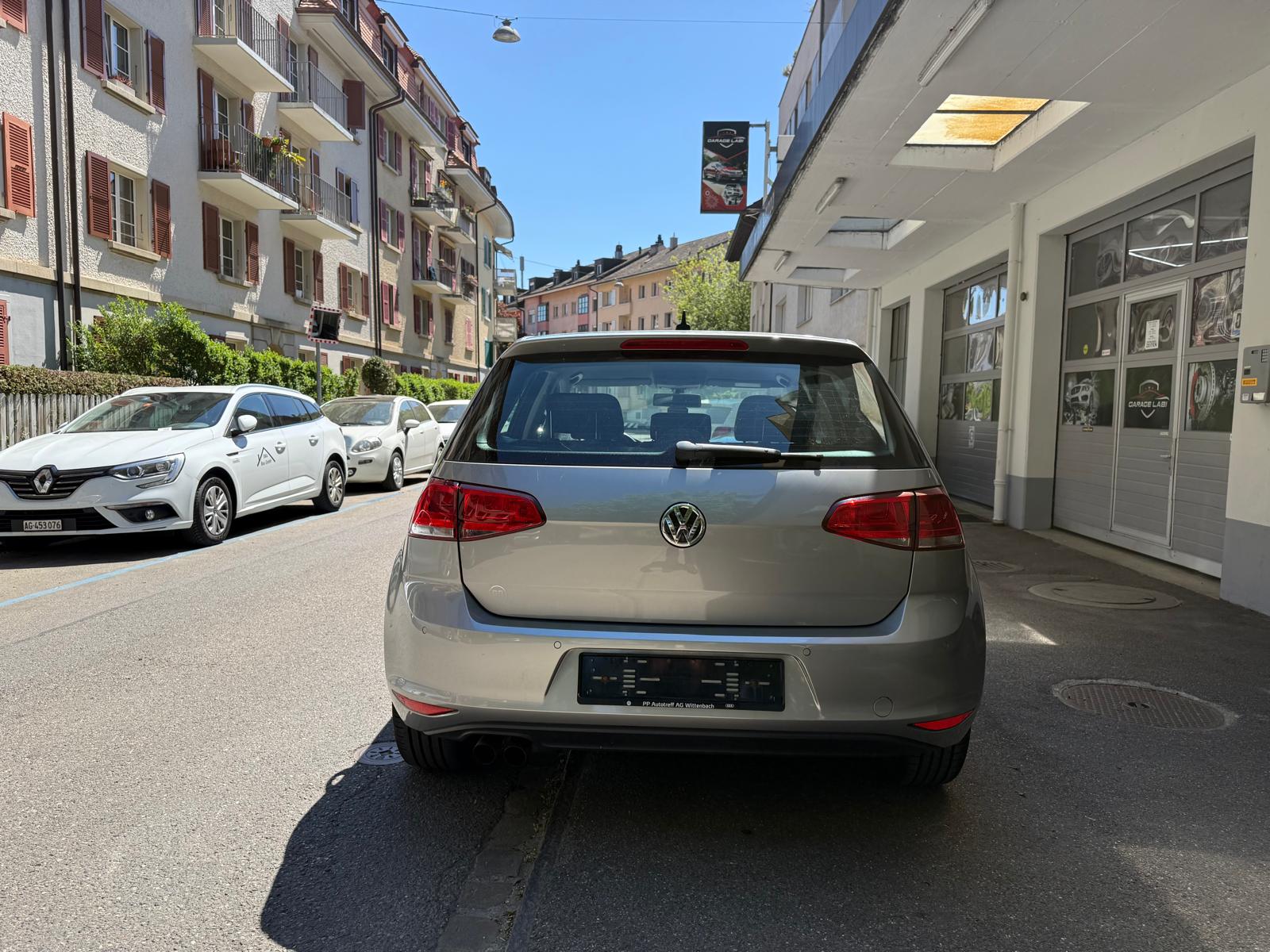 VW Golf 1.4 TSI Lounge-image-7