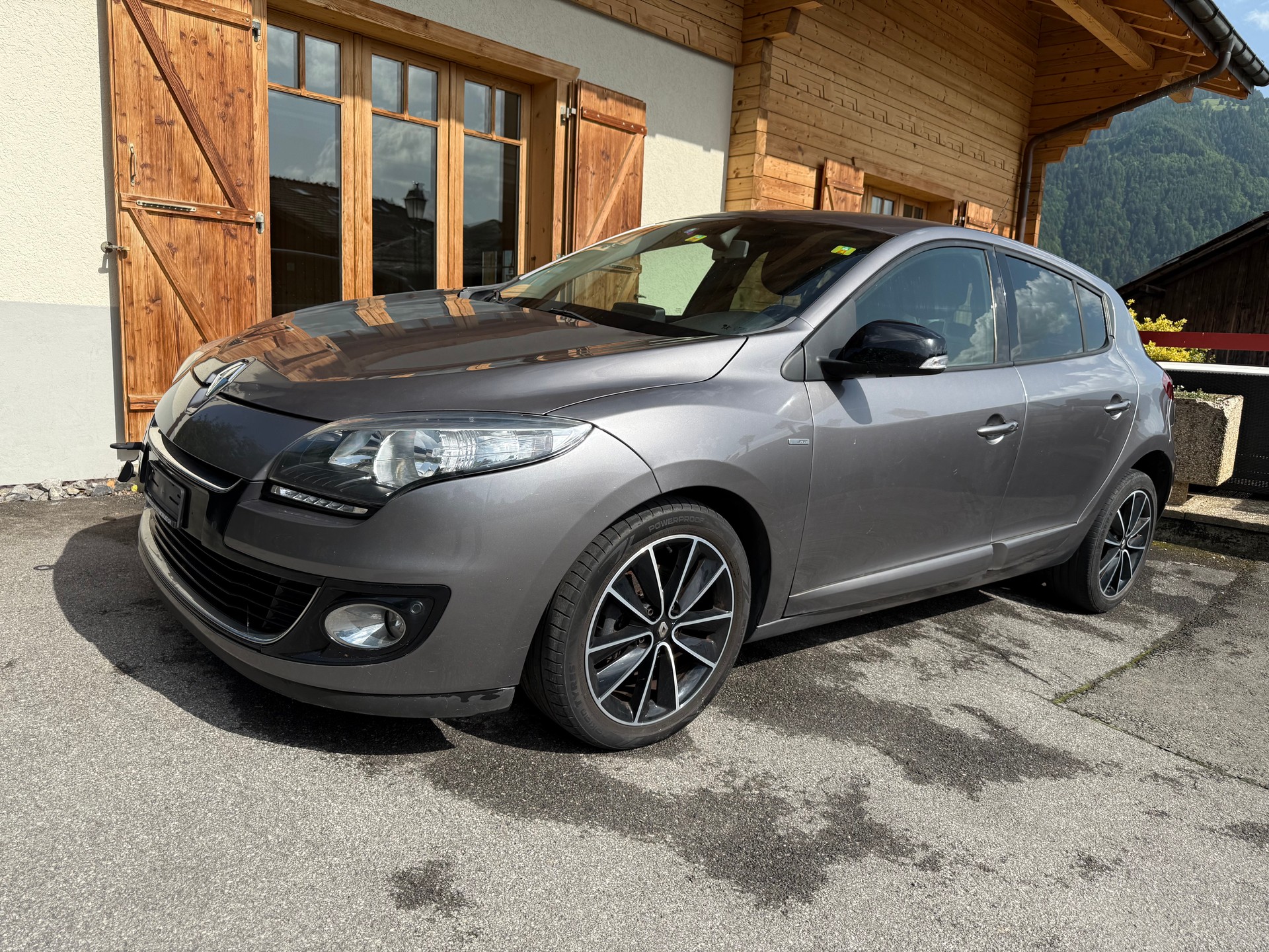 RENAULT 1.5 dCi Bose Edition EDC-image-1