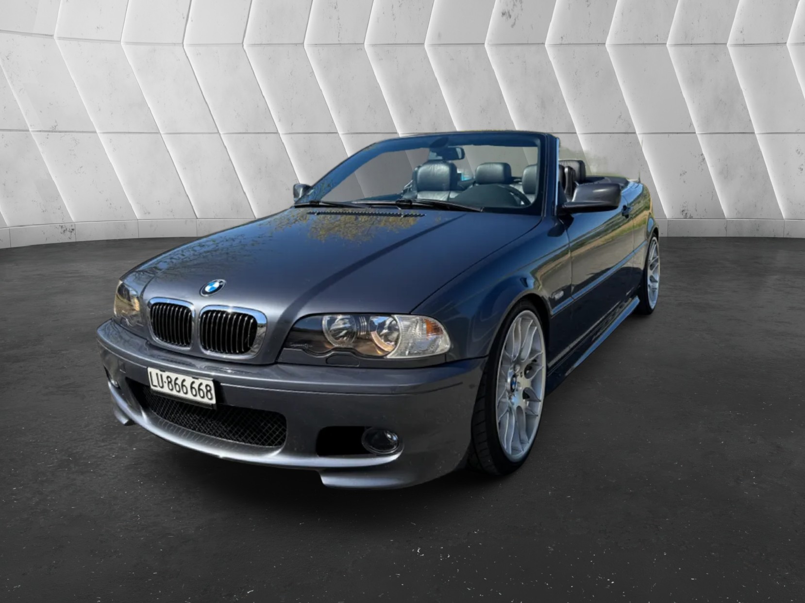 BMW 325Ci Cabriolet-image-2