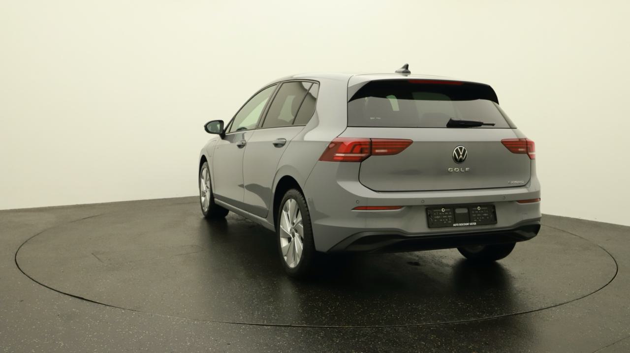 VW Golf VIII 1.5 TSI PHEV Limited-image-3