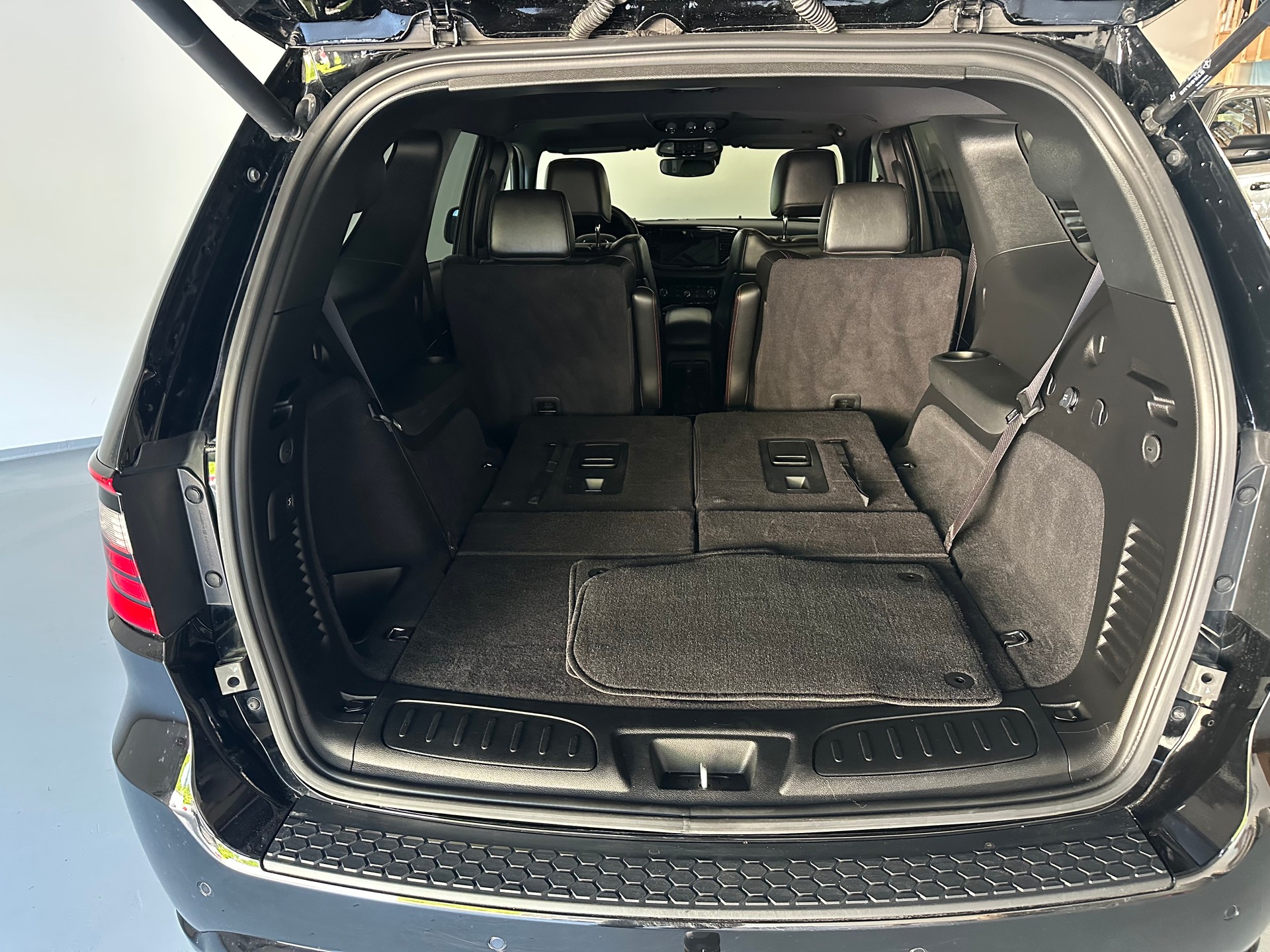 DODGE Durango R/T Premium-image-13