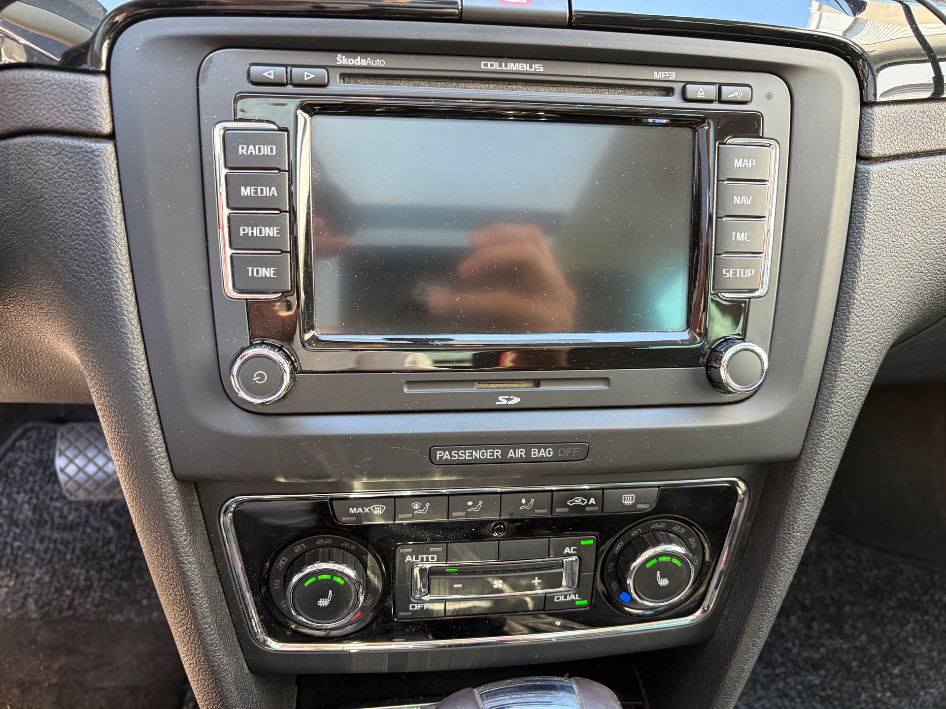 SKODA Superb Combi 2.0 TDi Elegance 4x4 DSG-image-11