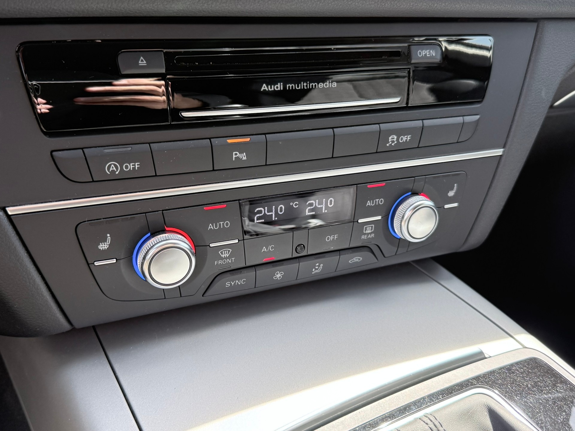 AUDI A6 Avant 2.0 TDI quattro S-tronic-image-15