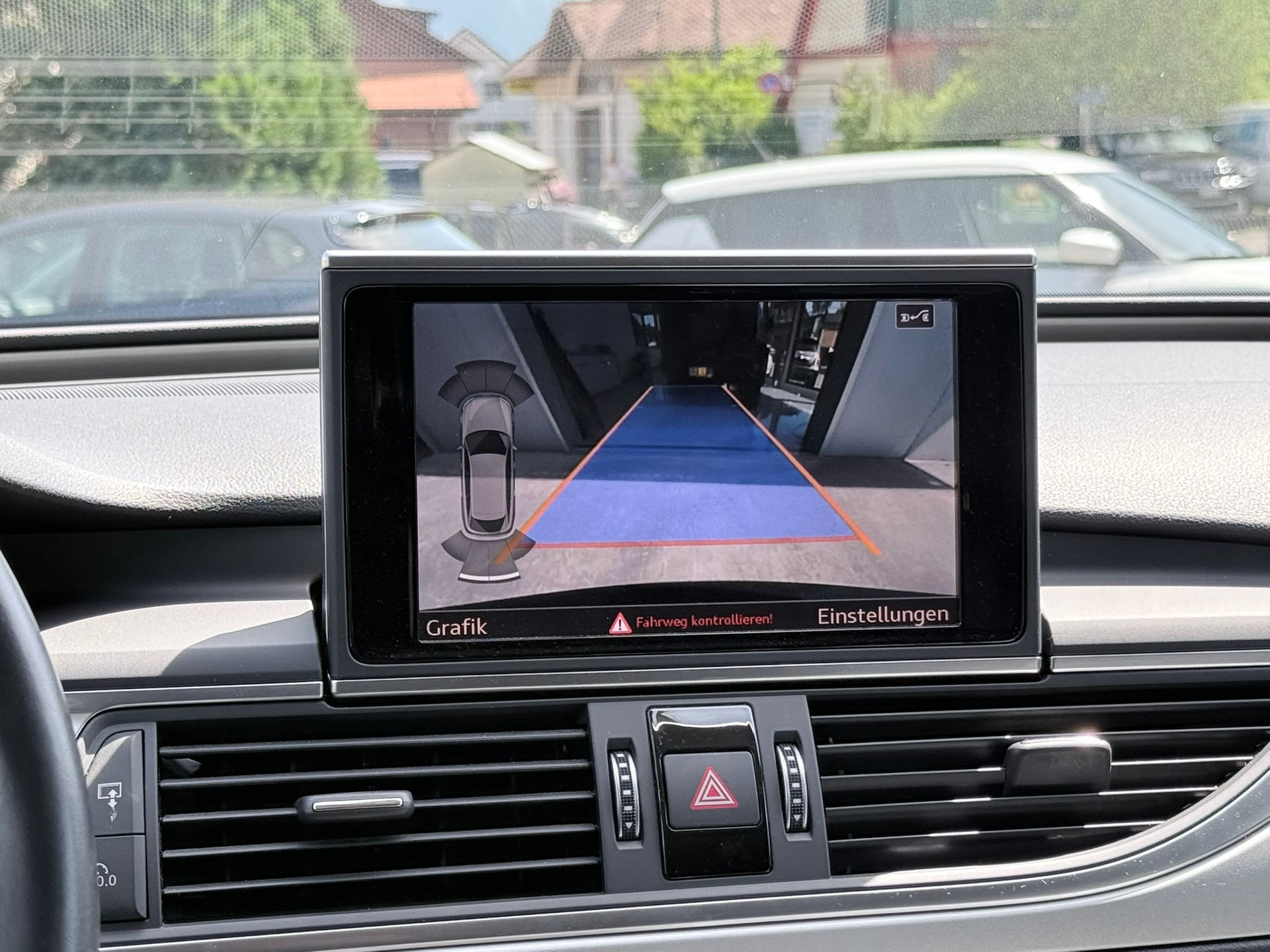 AUDI A6 Avant 2.0 TDI quattro S-tronic-image-14