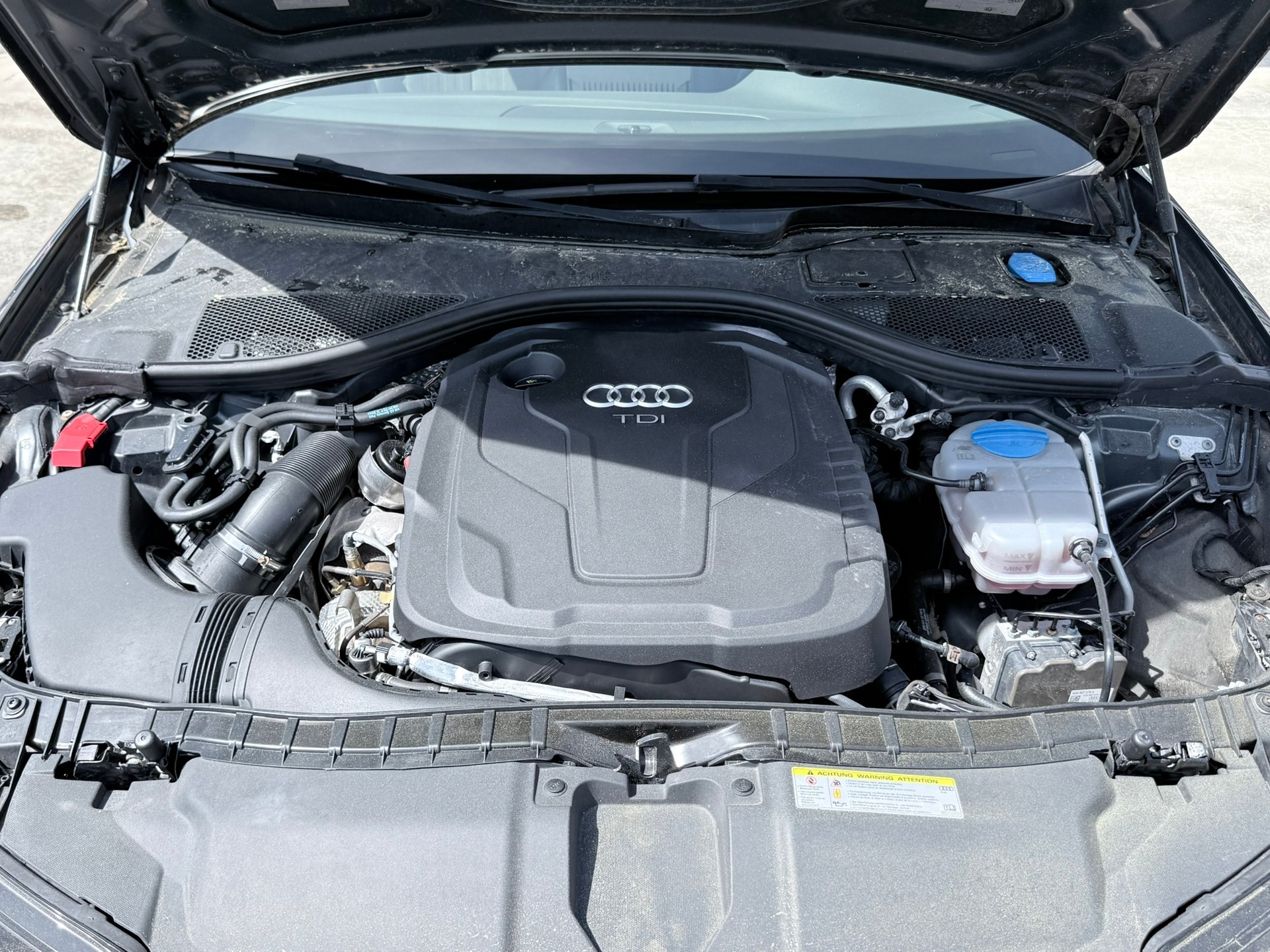 AUDI A6 Avant 2.0 TDI quattro S-tronic-image-24
