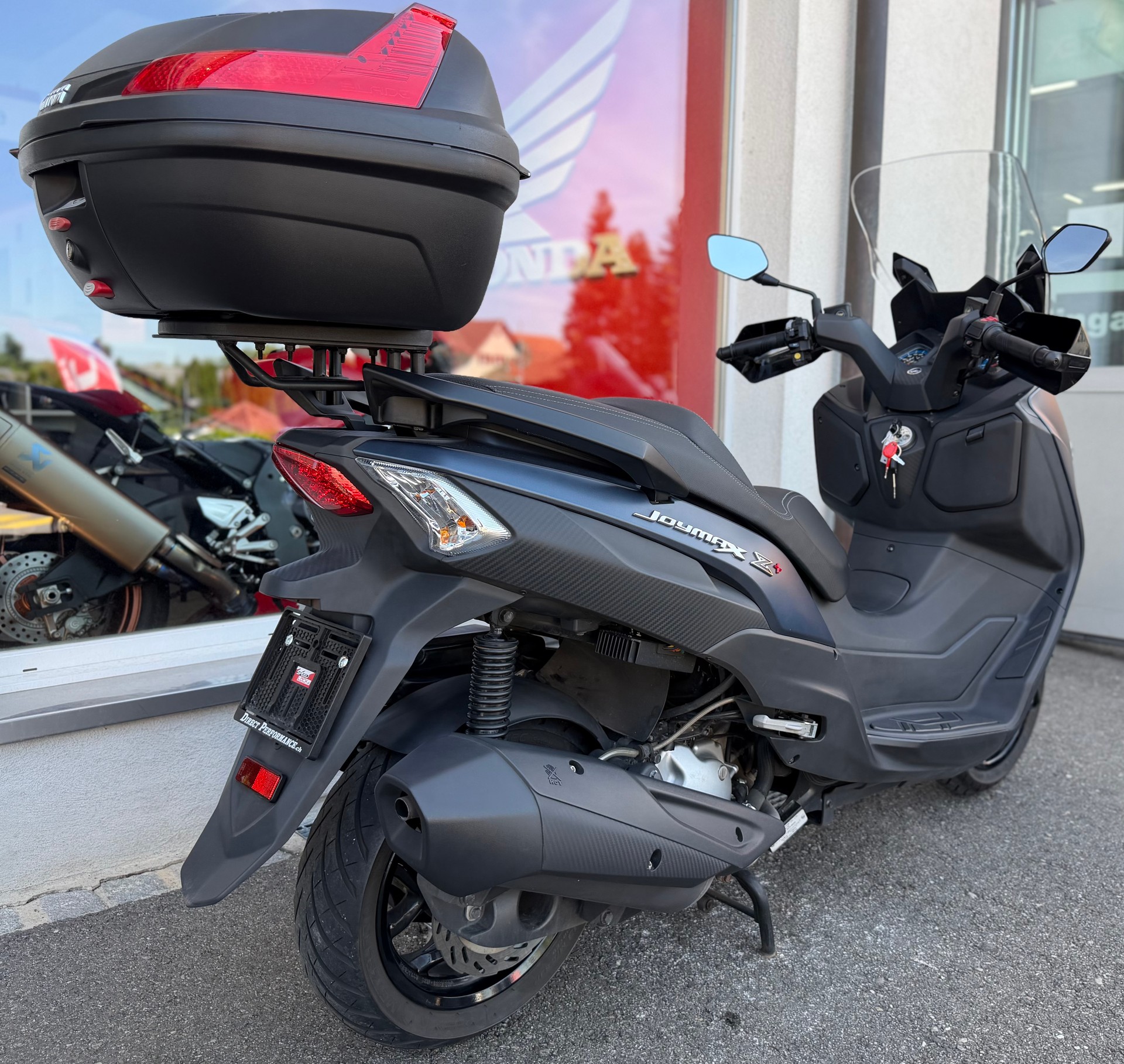 SYM Joymax-Z 300-showroom-element-3