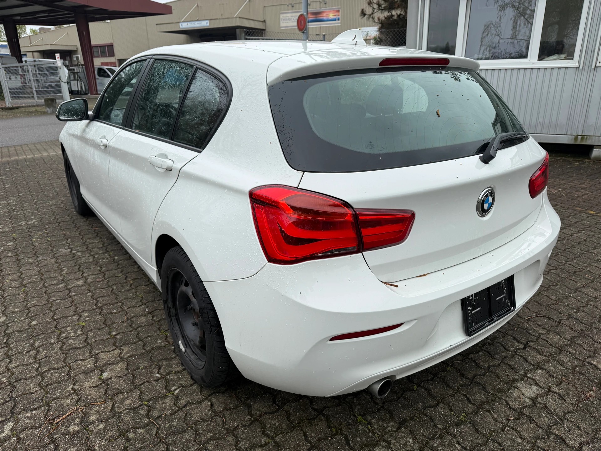 BMW 114d Business-image-6