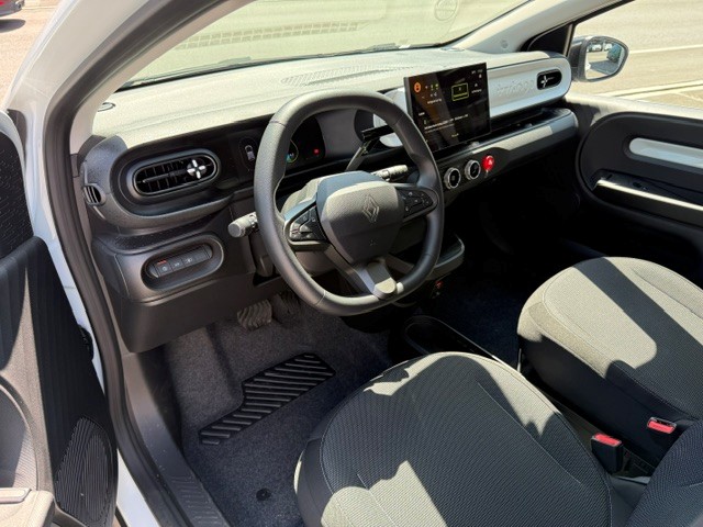 RENAULT Twingo E-Tech Urban Range evolution-image-4
