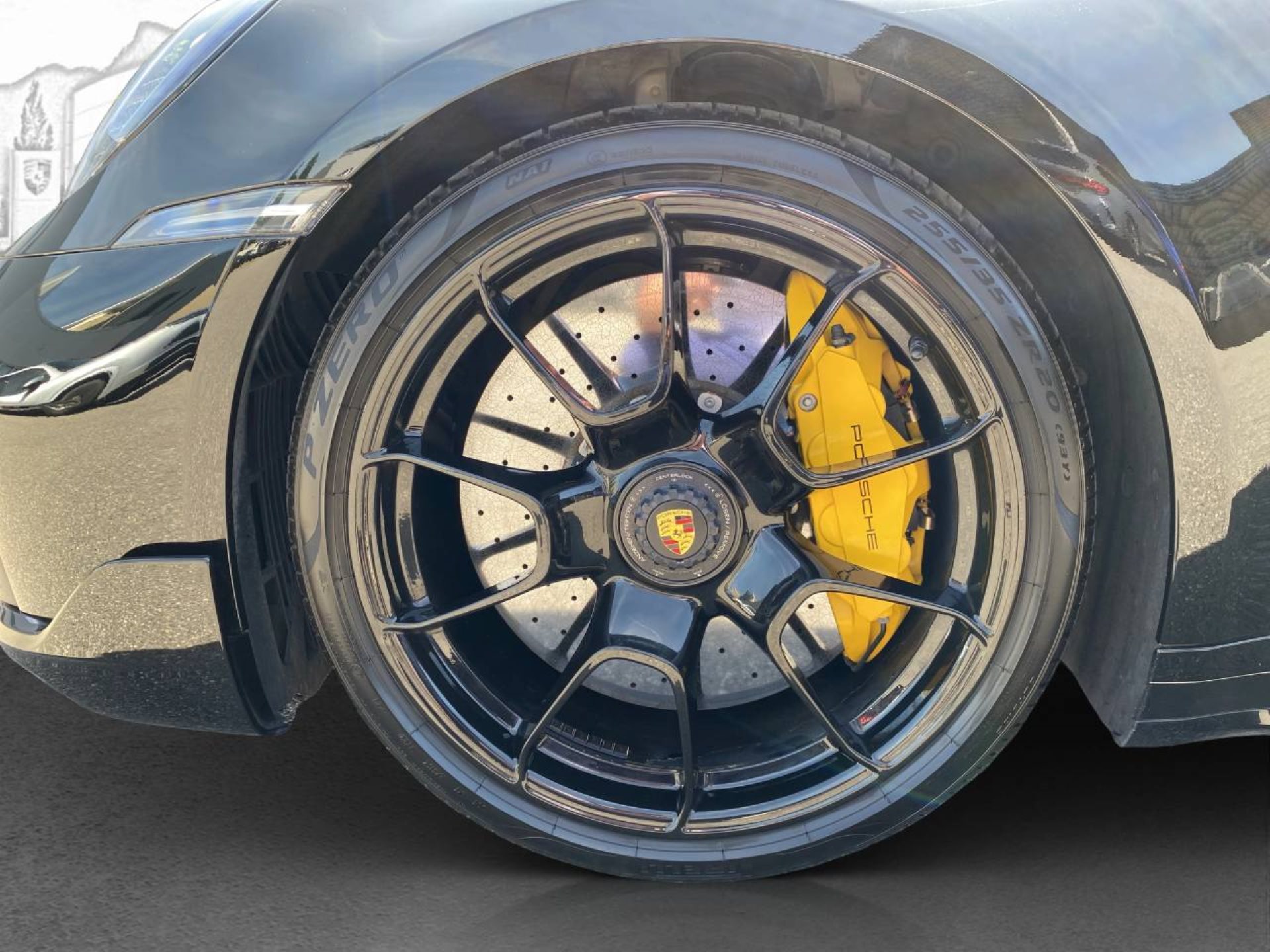 PORSCHE 911 Turbo S-image-22