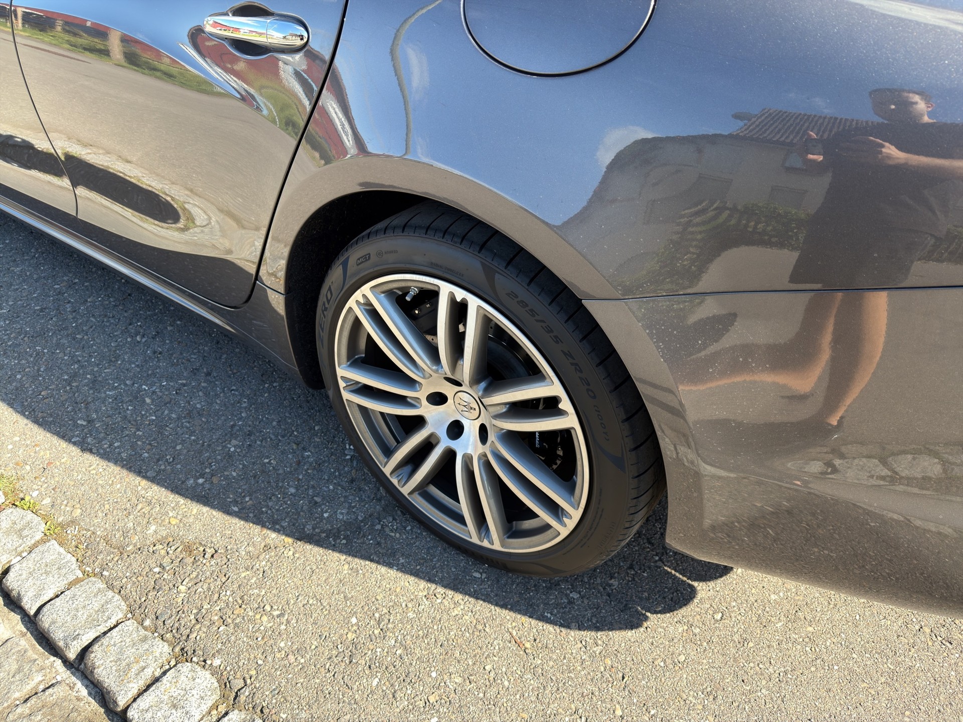 MASERATI Ghibli 3.0 V6 S GranSport Premium Sky Q4-image-30