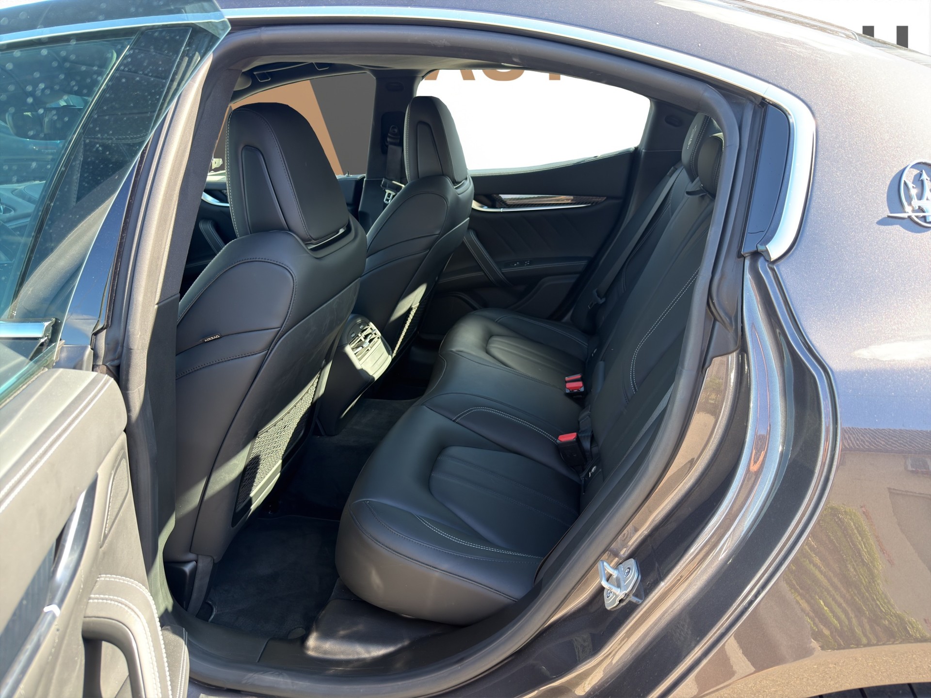 MASERATI Ghibli 3.0 V6 S GranSport Premium Sky Q4-image-16