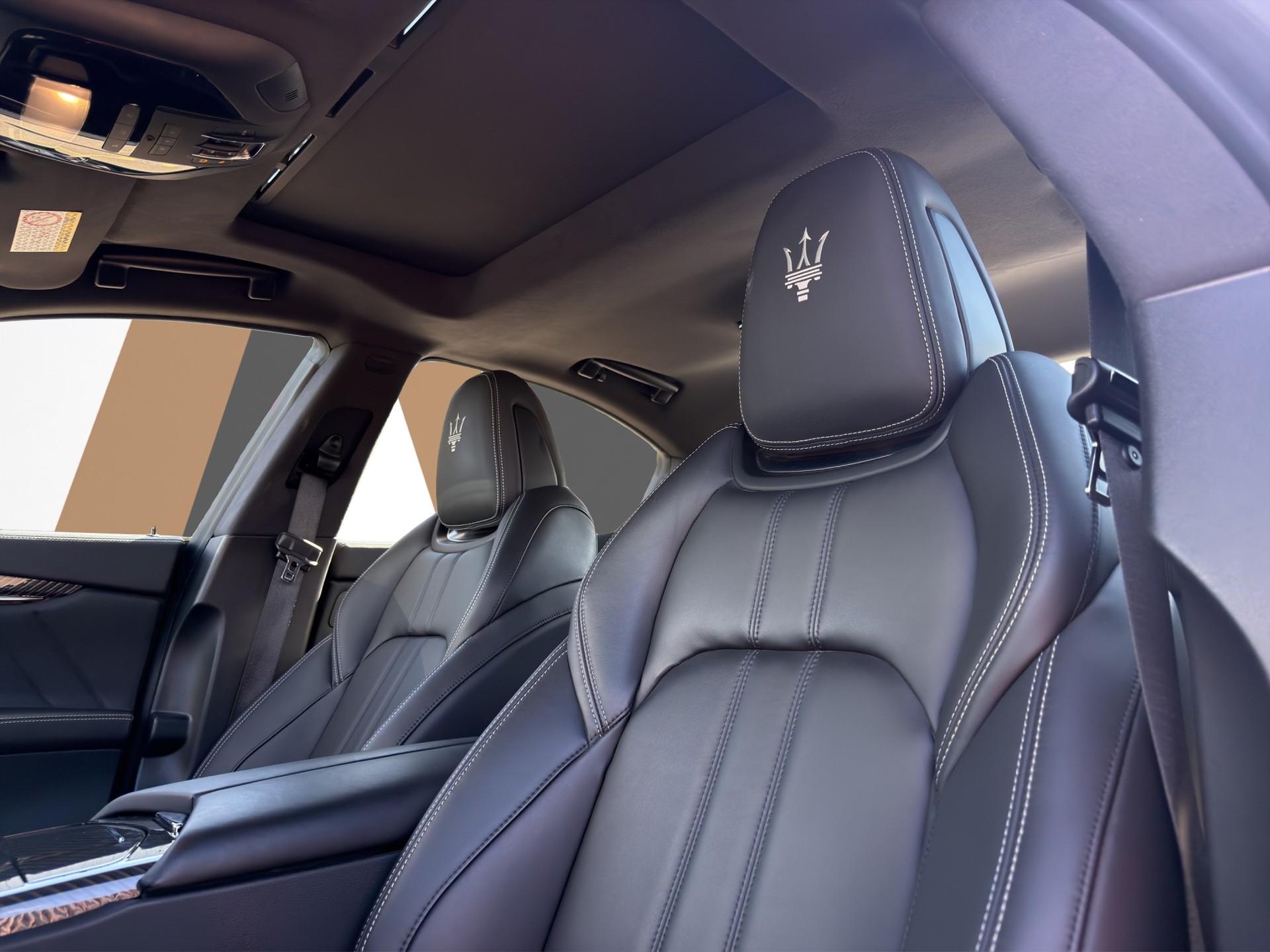 MASERATI Ghibli 3.0 V6 S GranSport Premium Sky Q4-image-26