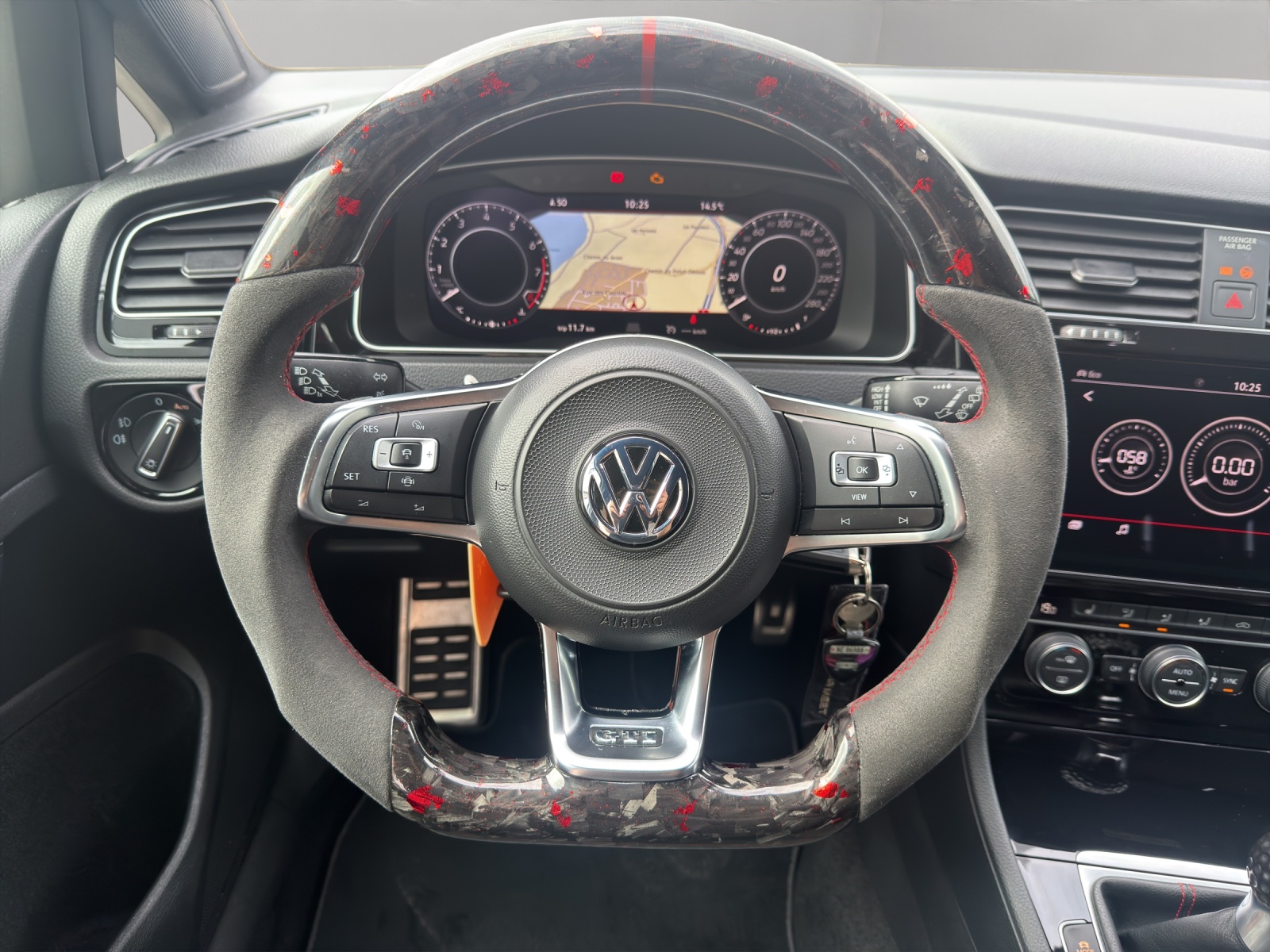 VW Golf 2.0 TSI GTI Performance-image-10