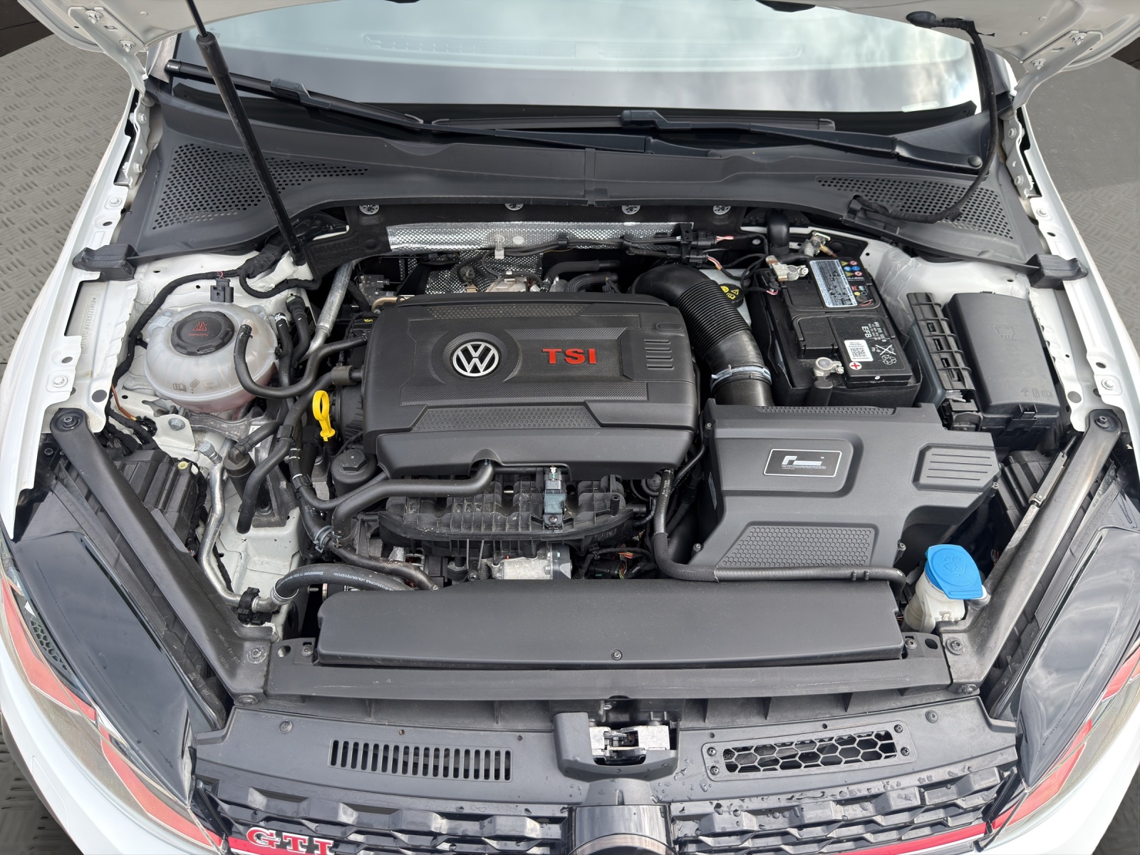 VW Golf 2.0 TSI GTI Performance-image-19