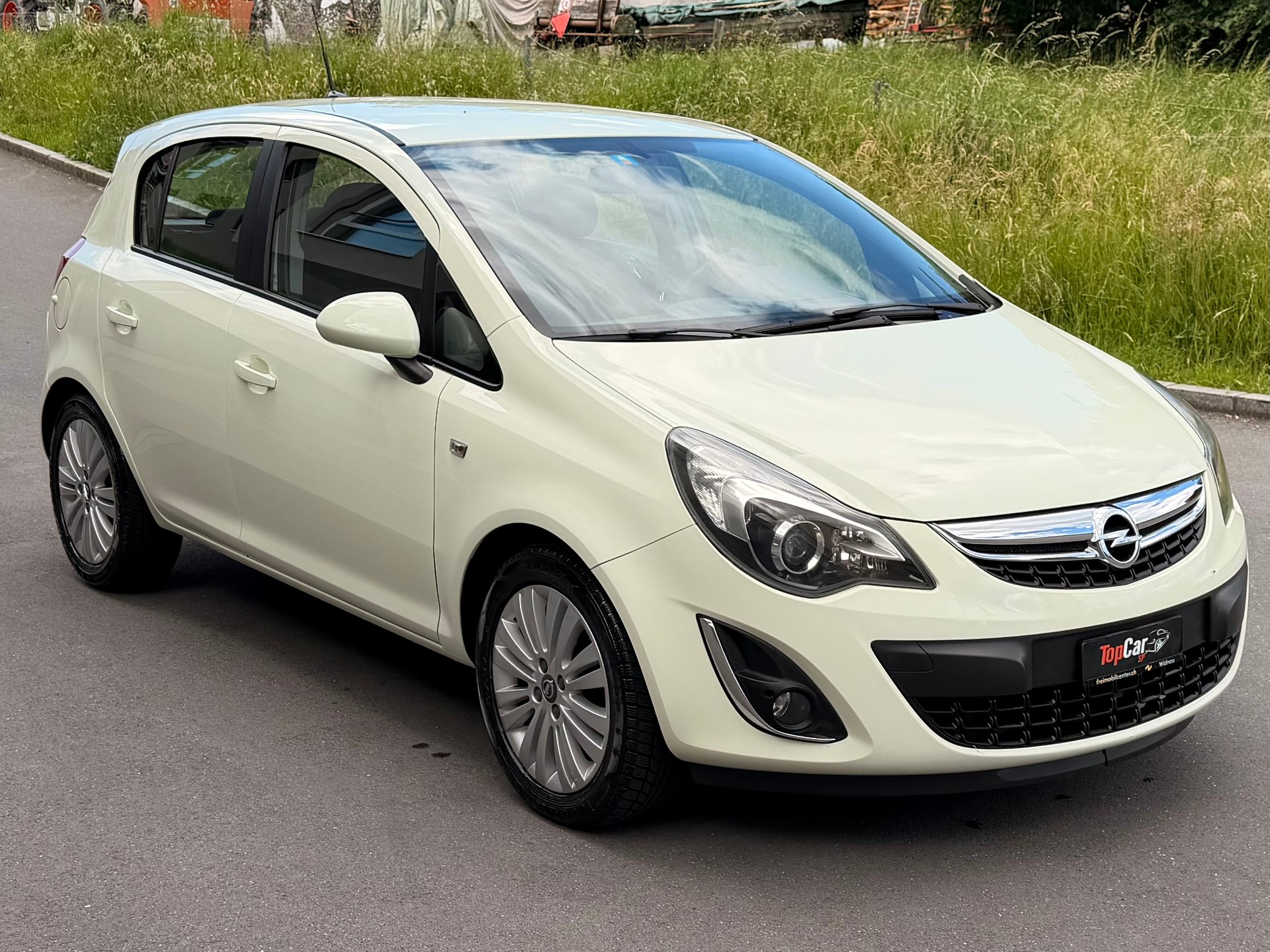 OPEL Corsa 1.4 TP Enjoy-image-0