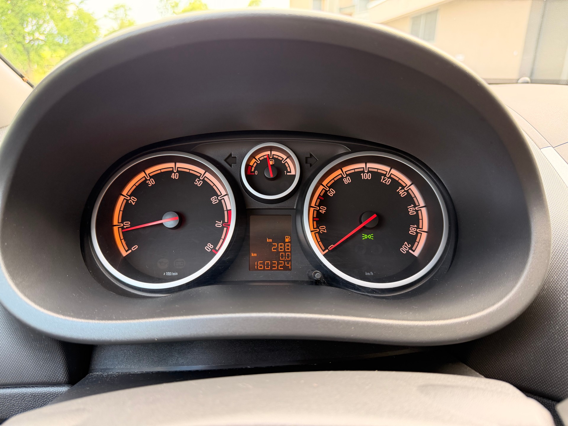 OPEL Corsa 1.4 TP Enjoy-image-10