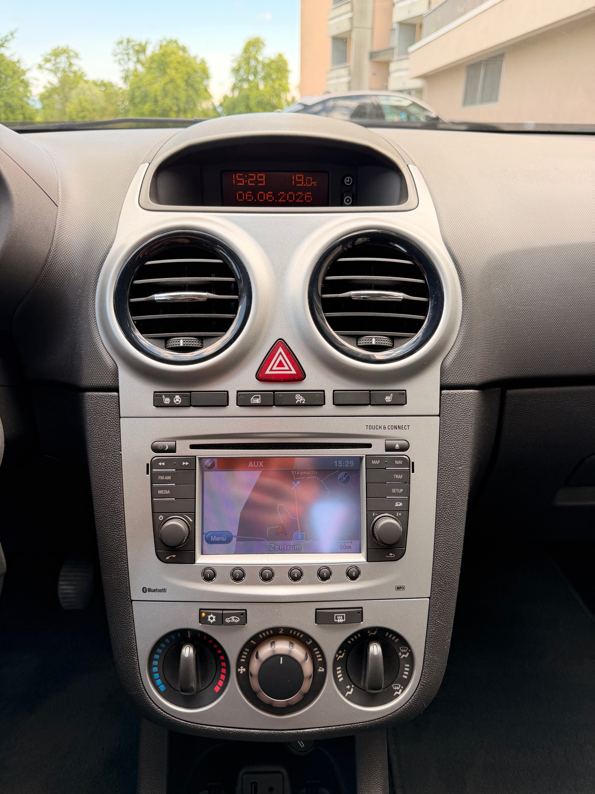 OPEL Corsa 1.4 TP Enjoy-image-9