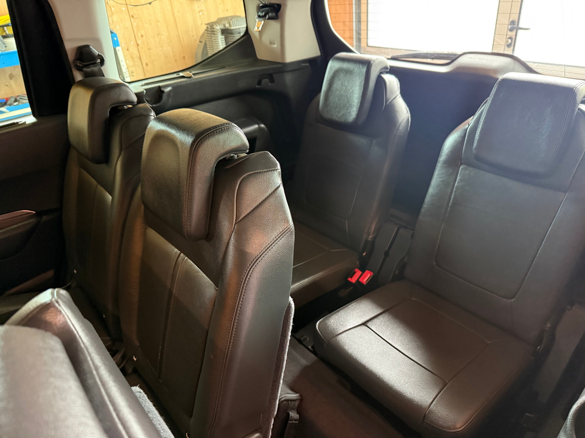 PEUGEOT 5008 1.6 BlueHDi Sensation Tiptronic-image-8