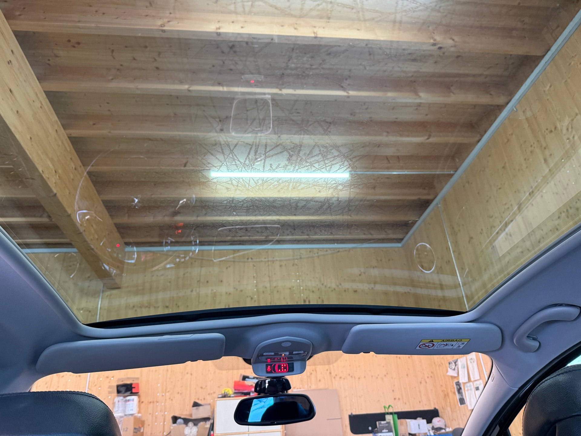 PEUGEOT 5008 1.6 BlueHDi Sensation Tiptronic-image-15