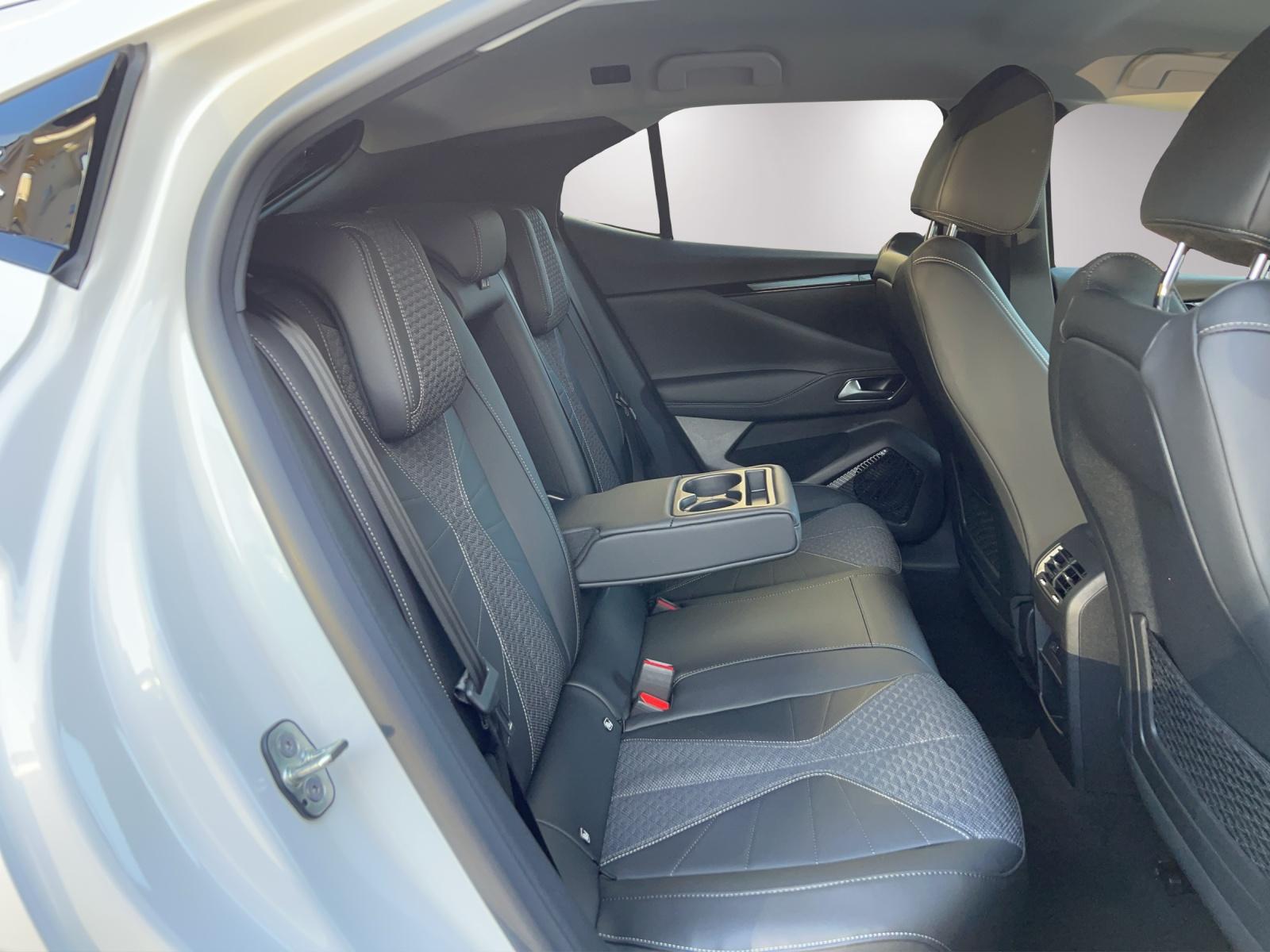 DS AUTOMOBILES 4 1.2 Hybrid Ligne Noire-image-12
