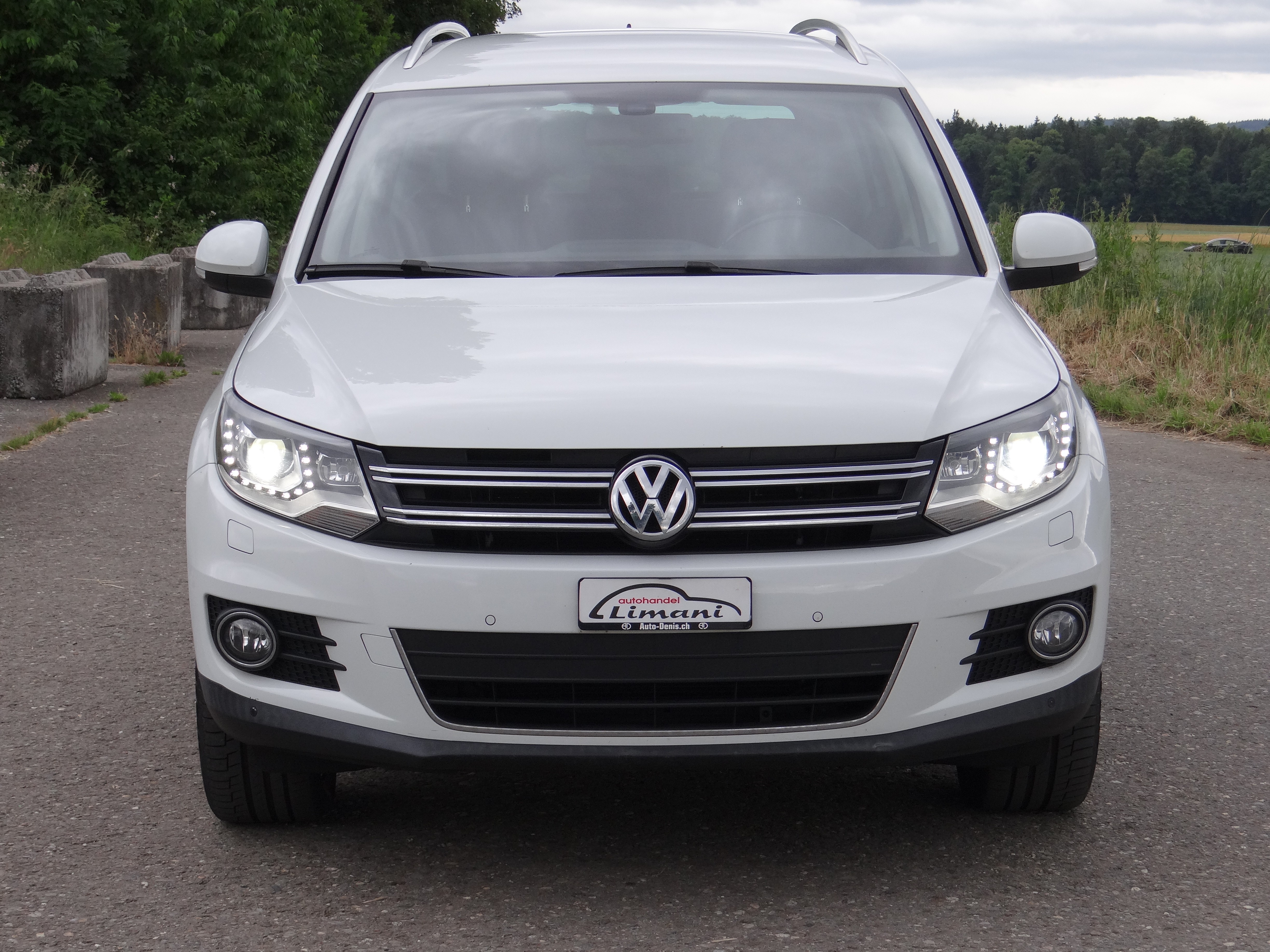 VW Tiguan 2.0 TDI Lounge 4Motion DSG — slika 2