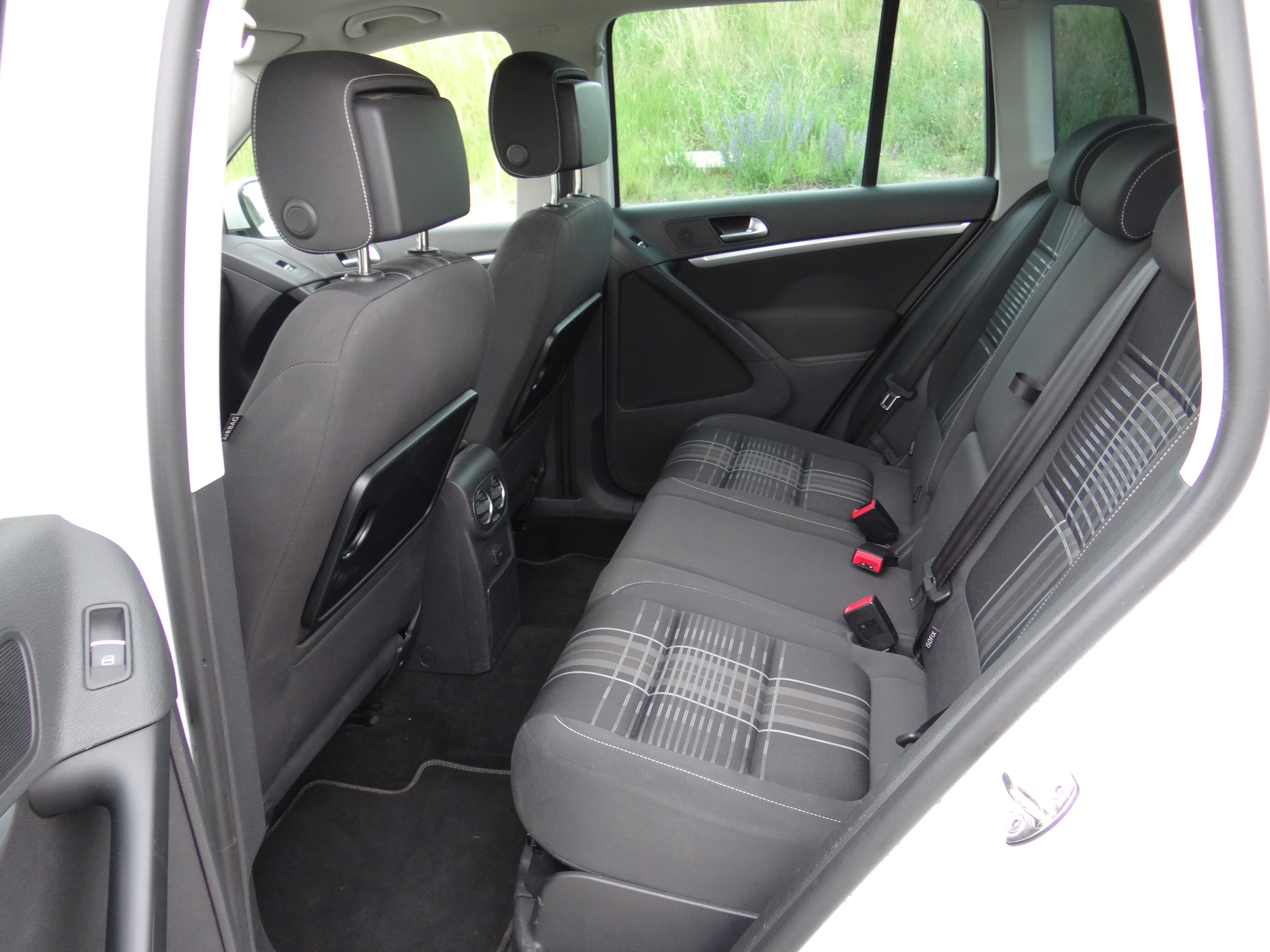 VW Tiguan 2.0 TDI Lounge 4Motion DSG — slika 8