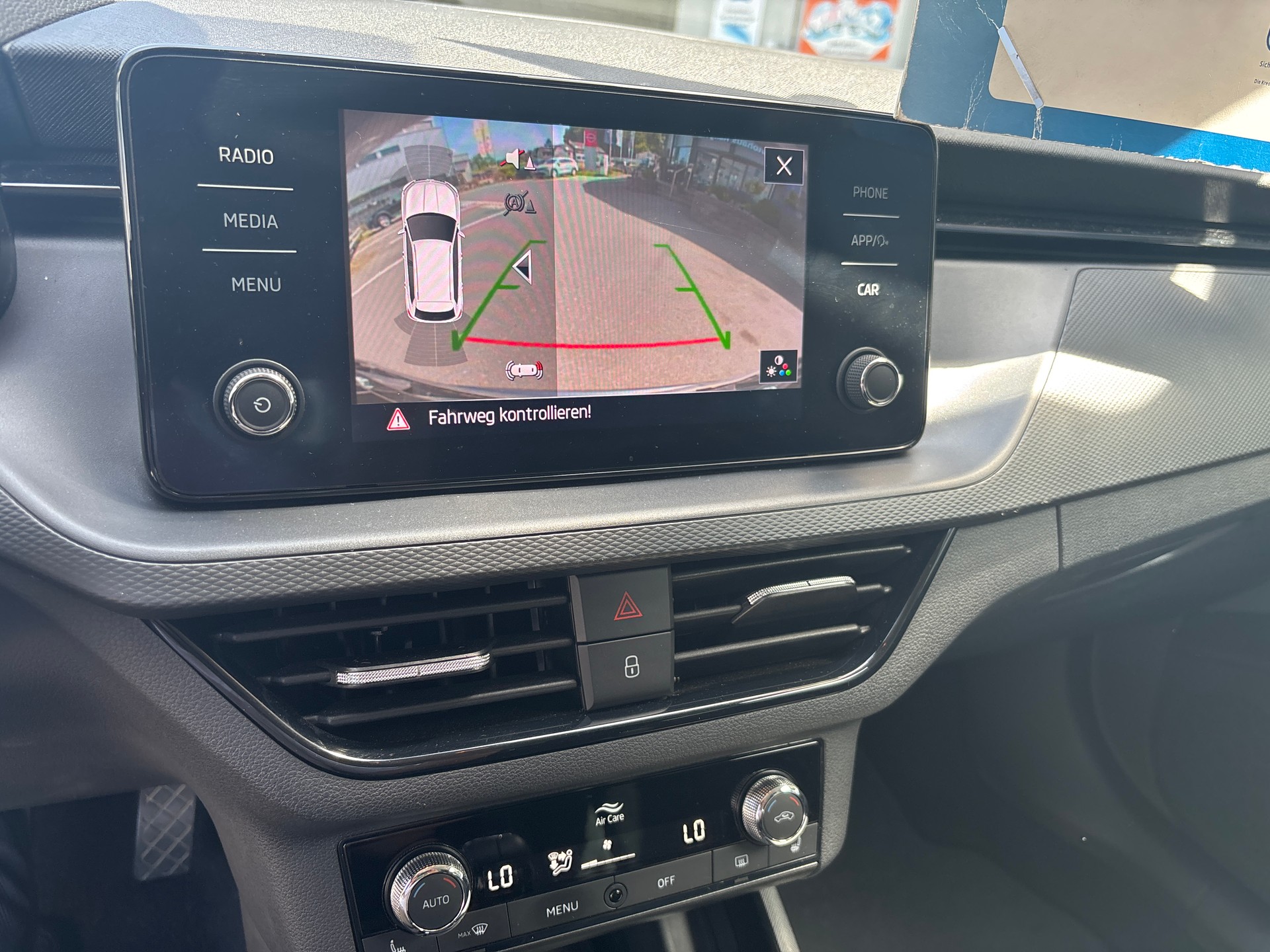 SKODA Kamiq 1.0 TSI Fresh DSG-image-13