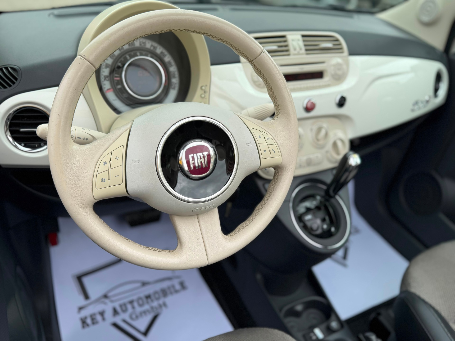 FIAT 500C 0.9 Twinair Turbo Lounge Dualogic-image-6