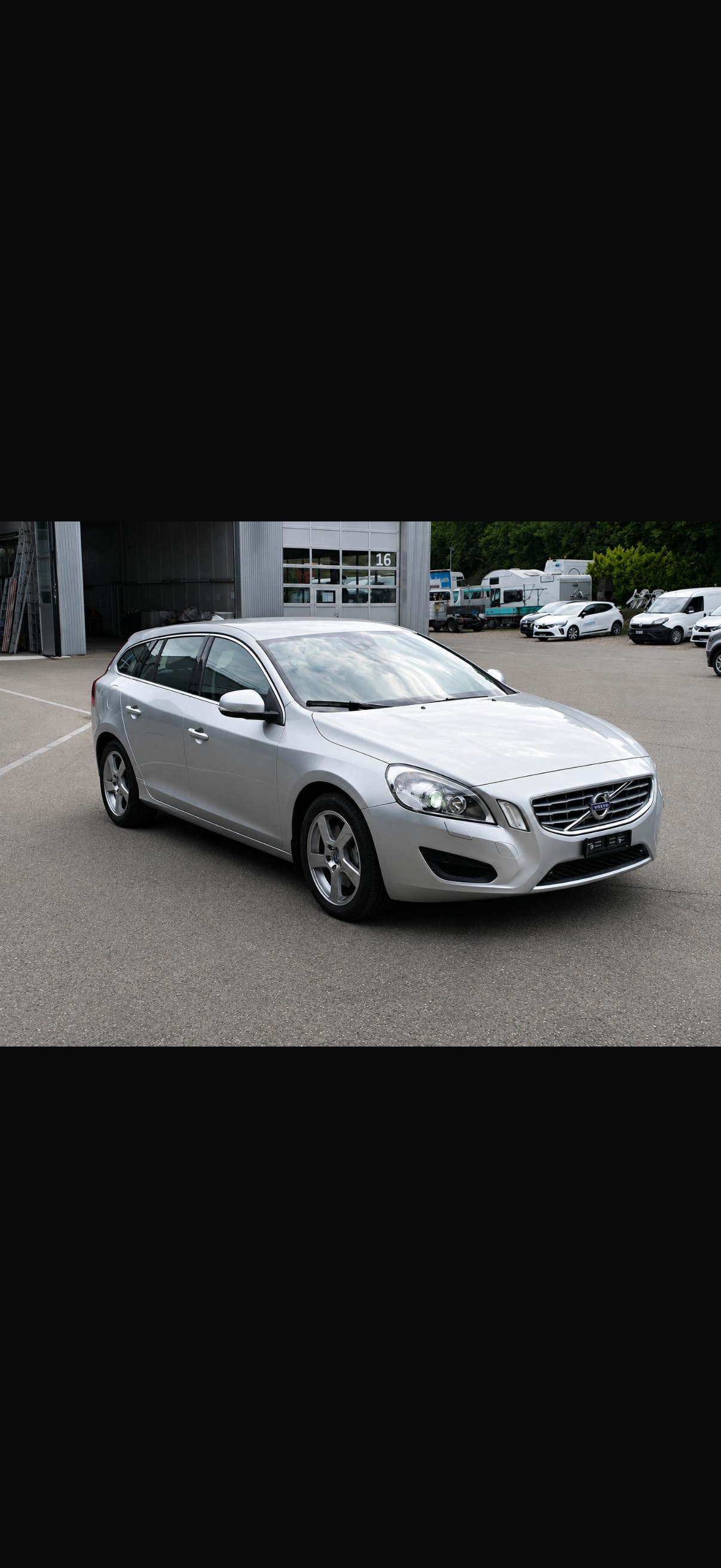 VOLVO V60 T5 Powershift-image-6