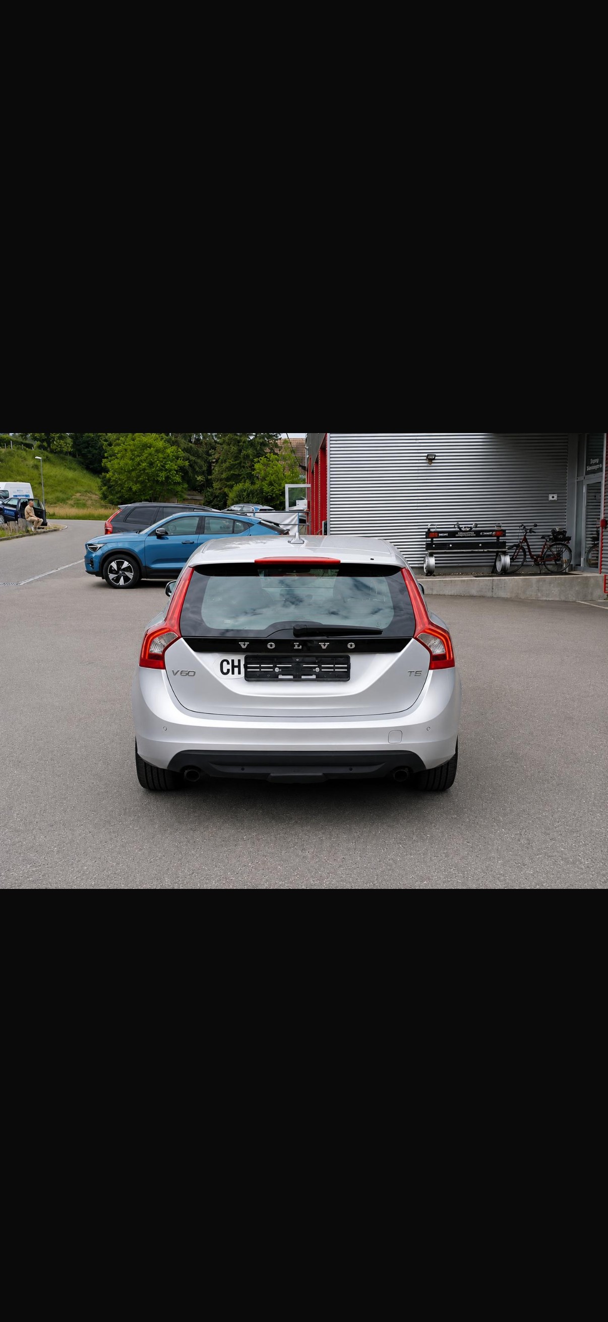 VOLVO V60 T5 Powershift-image-3
