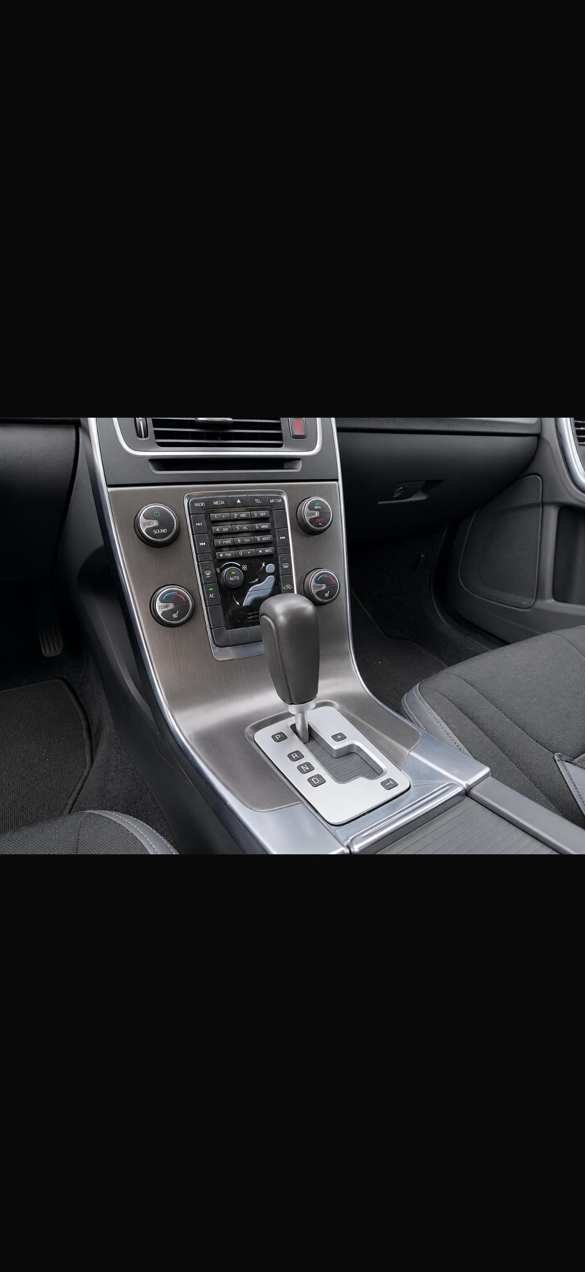 VOLVO V60 T5 Powershift-image-10