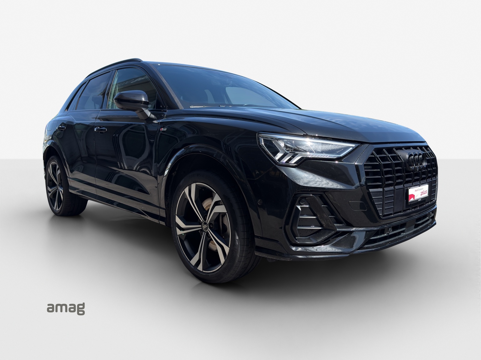AUDI Q3 45 TFSI e S line Attraction S-tronic-image-6