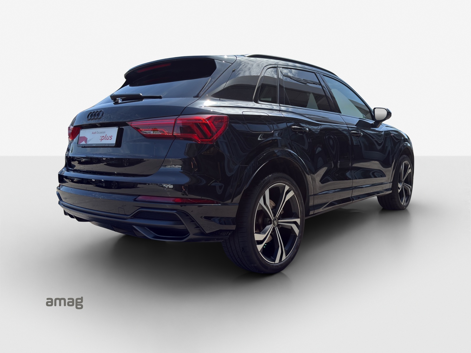 AUDI Q3 45 TFSI e S line Attraction S-tronic-image-5
