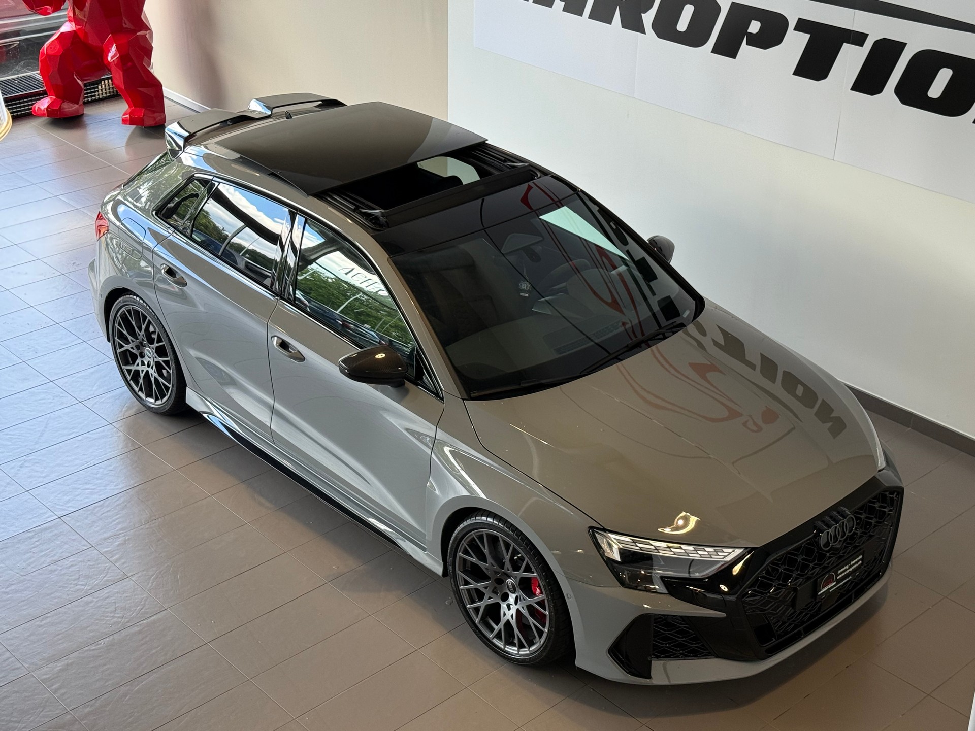 AUDI RS3 Sportback 2.5 TSI quattro S-tronic-image-10