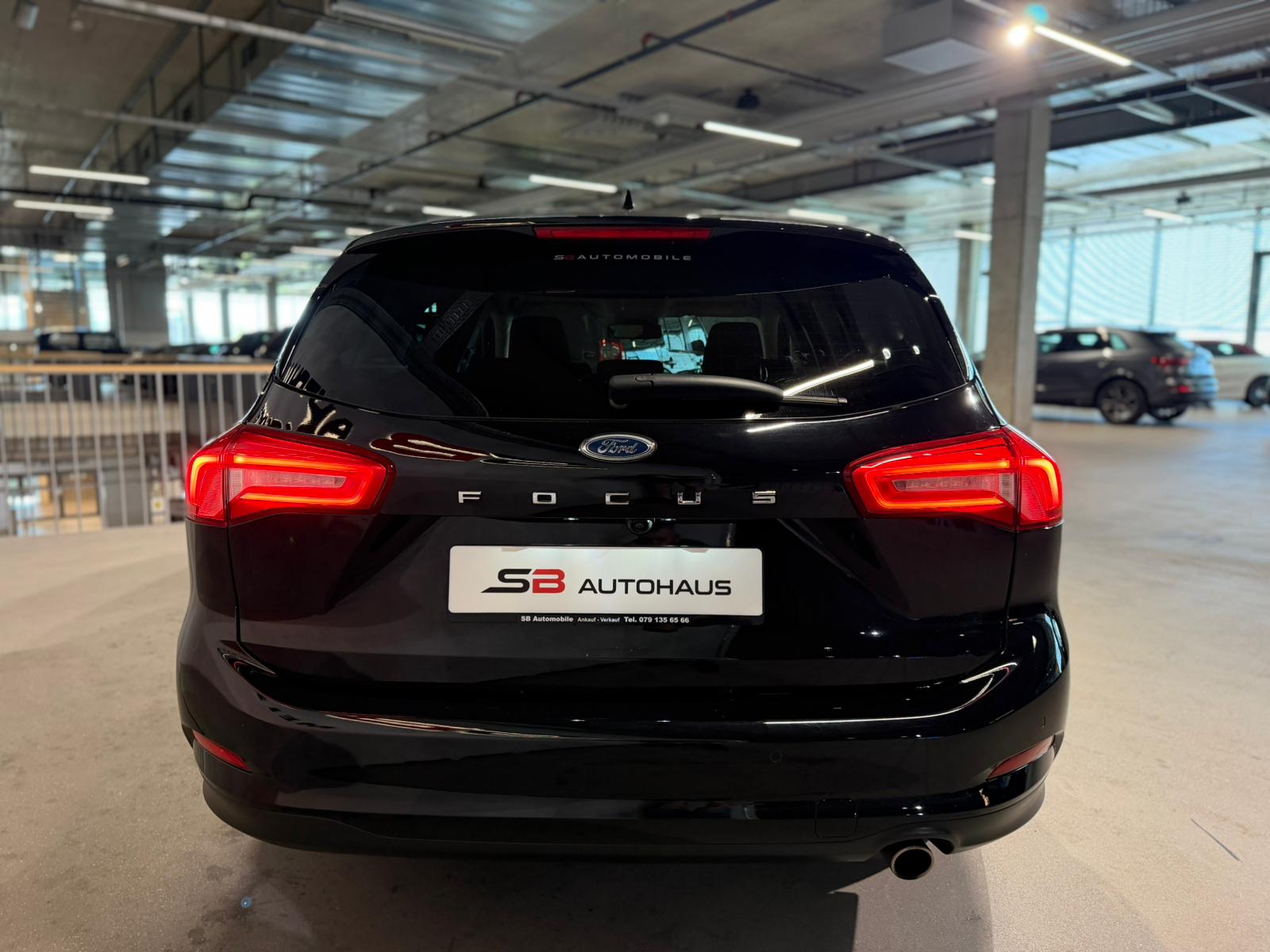 FORD Focus 1.5 TDCi Titanium Automatic (CH)-image-11
