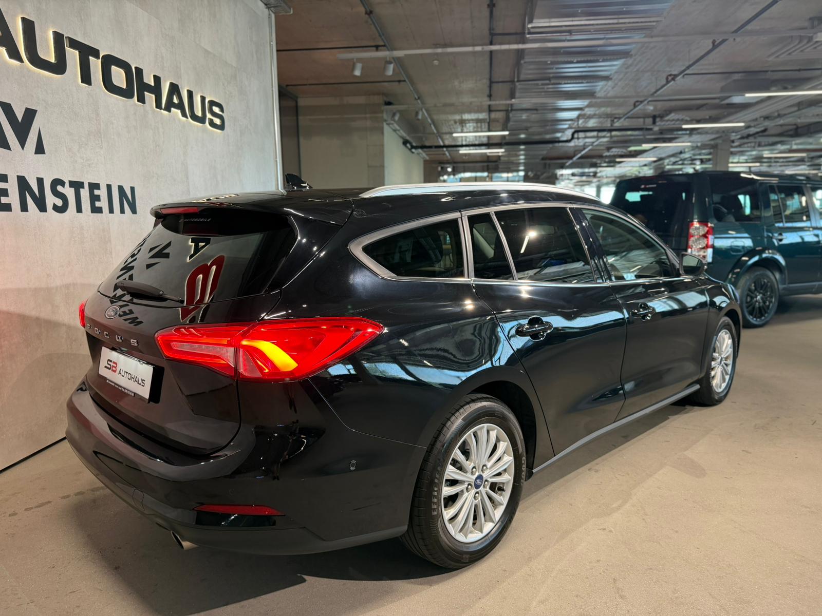 FORD Focus 1.5 TDCi Titanium Automatic (CH)-image-8