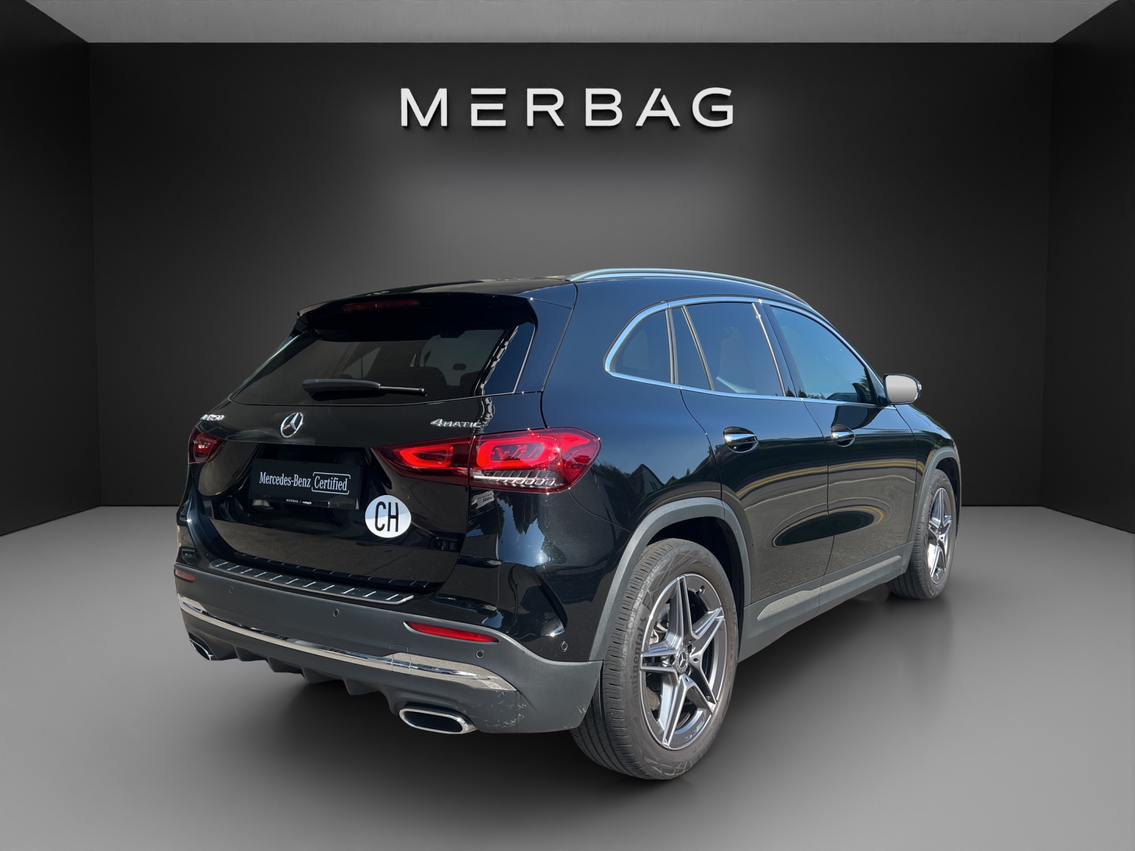 MERCEDES-BENZ GLA 250 4Matic AMG Line 8G-DCT-image-2