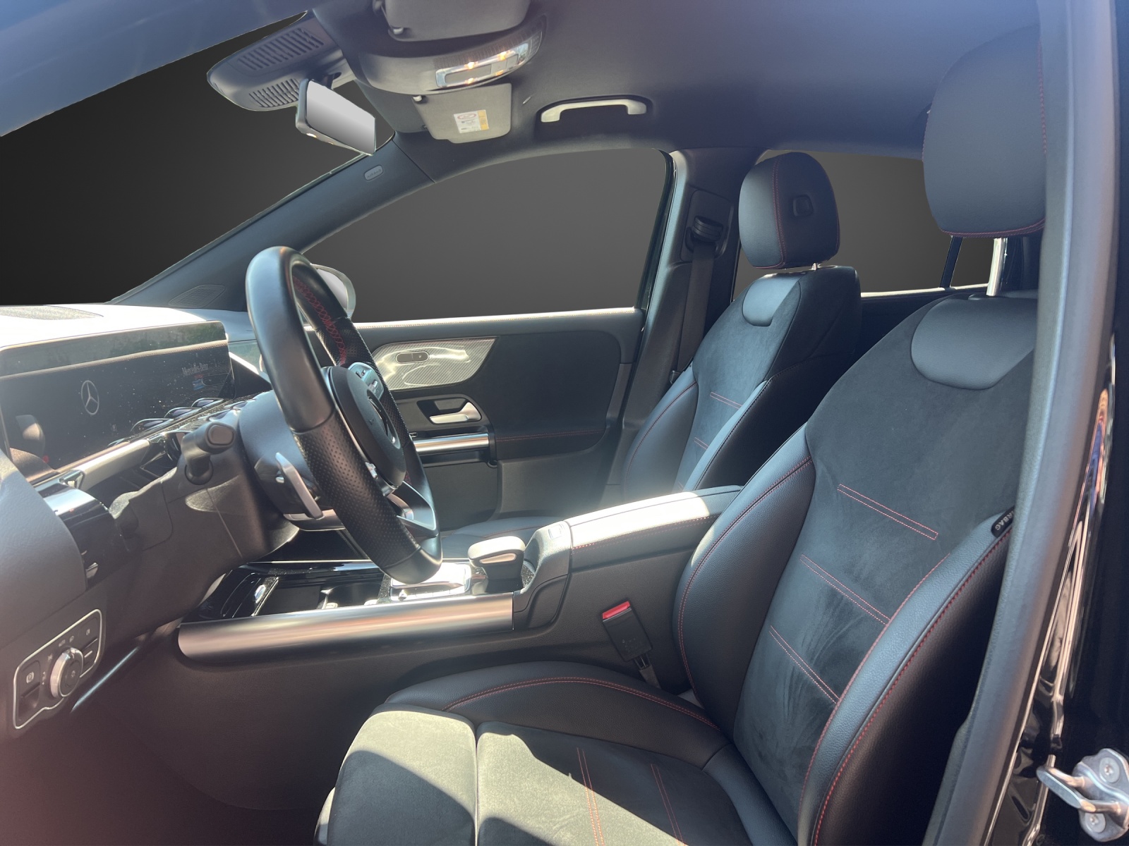 MERCEDES-BENZ GLA 250 4Matic AMG Line 8G-DCT-image-9