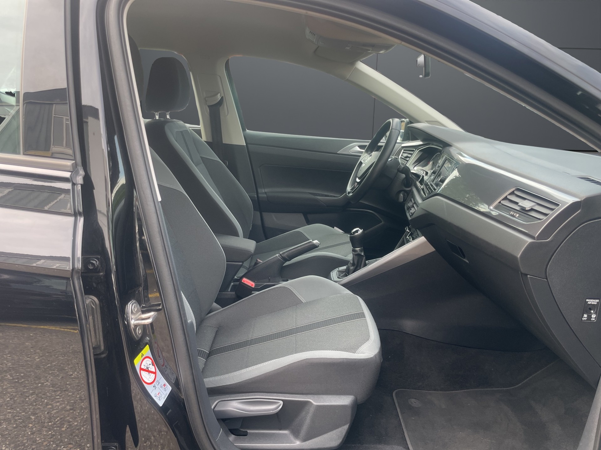 VW Polo 1.6 TDI Highline-image-7